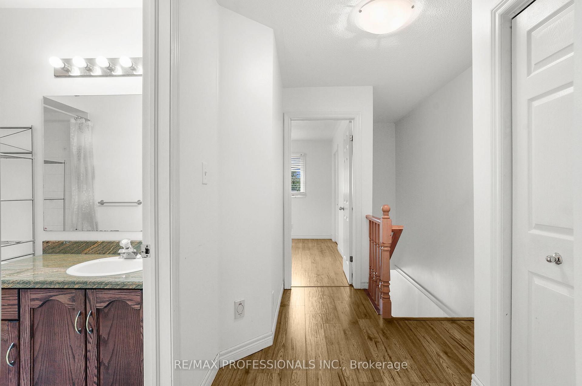 Photo 22 of Unit 17, 384 Limeridge Road E, Hamilton, Bruleville — HOMEH