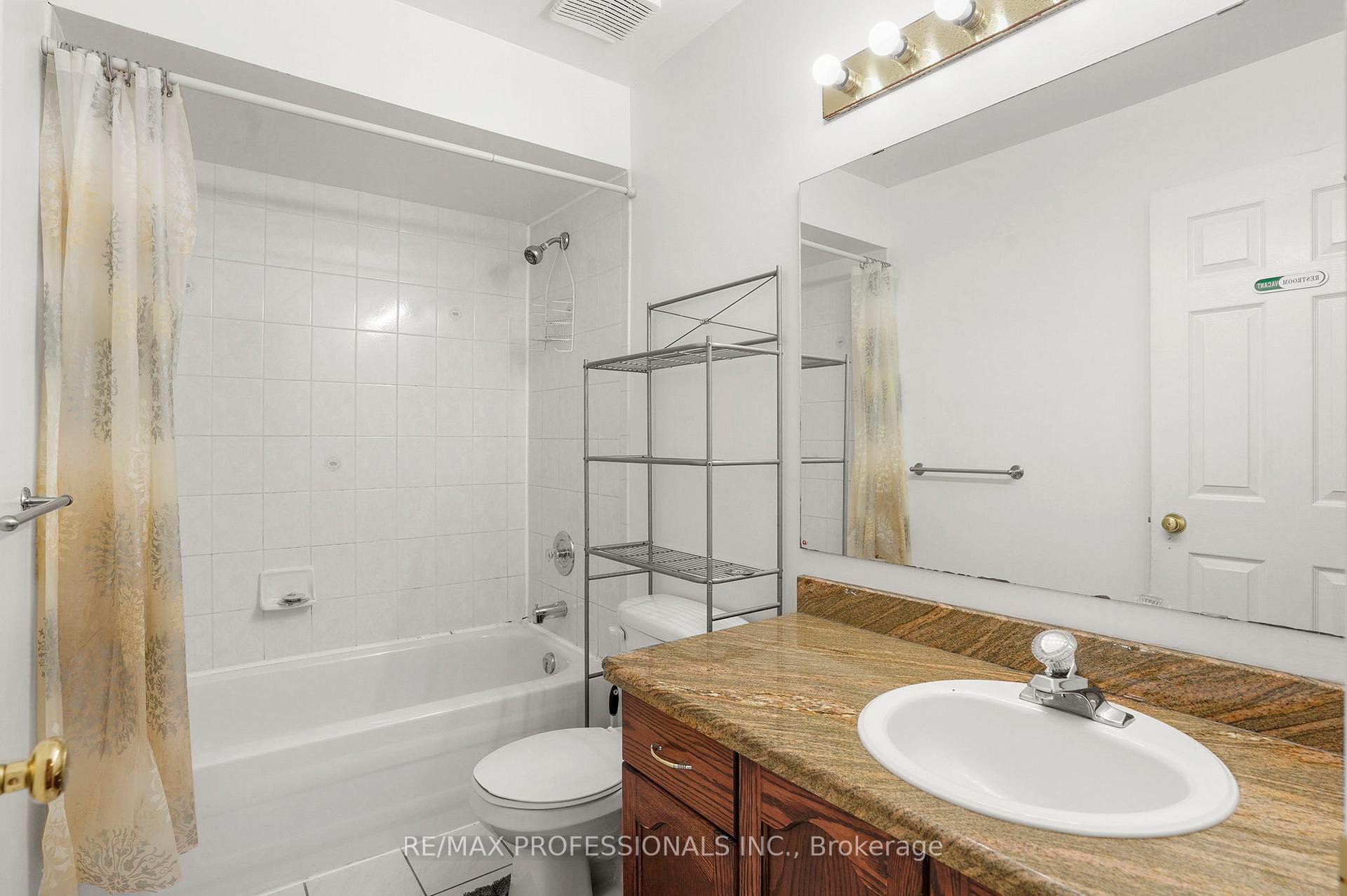 Photo 23 of Unit 17, 384 Limeridge Road E, Hamilton, Bruleville — HOMEH