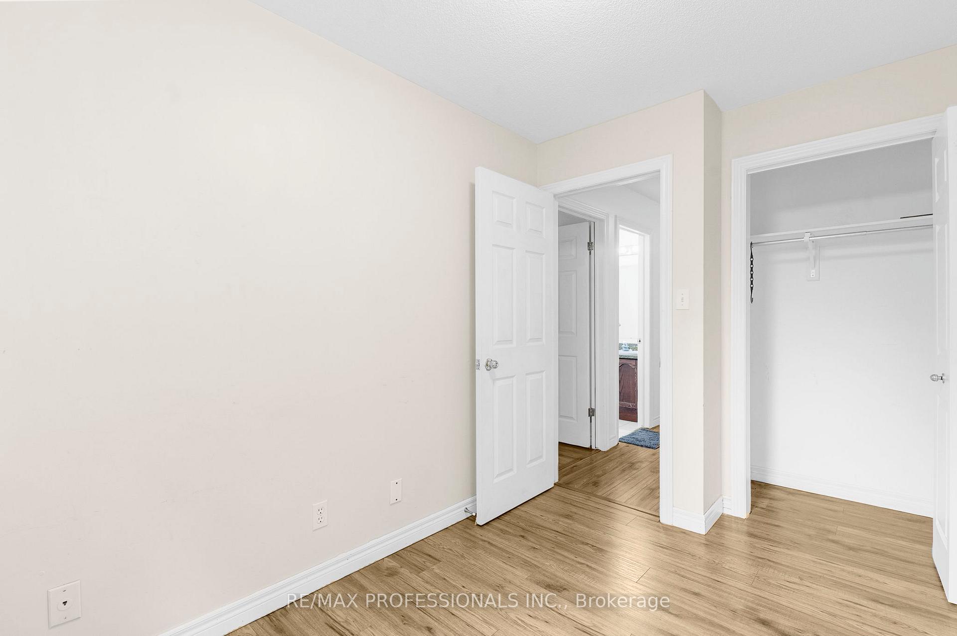 Photo 24 of Unit 17, 384 Limeridge Road E, Hamilton, Bruleville — HOMEH