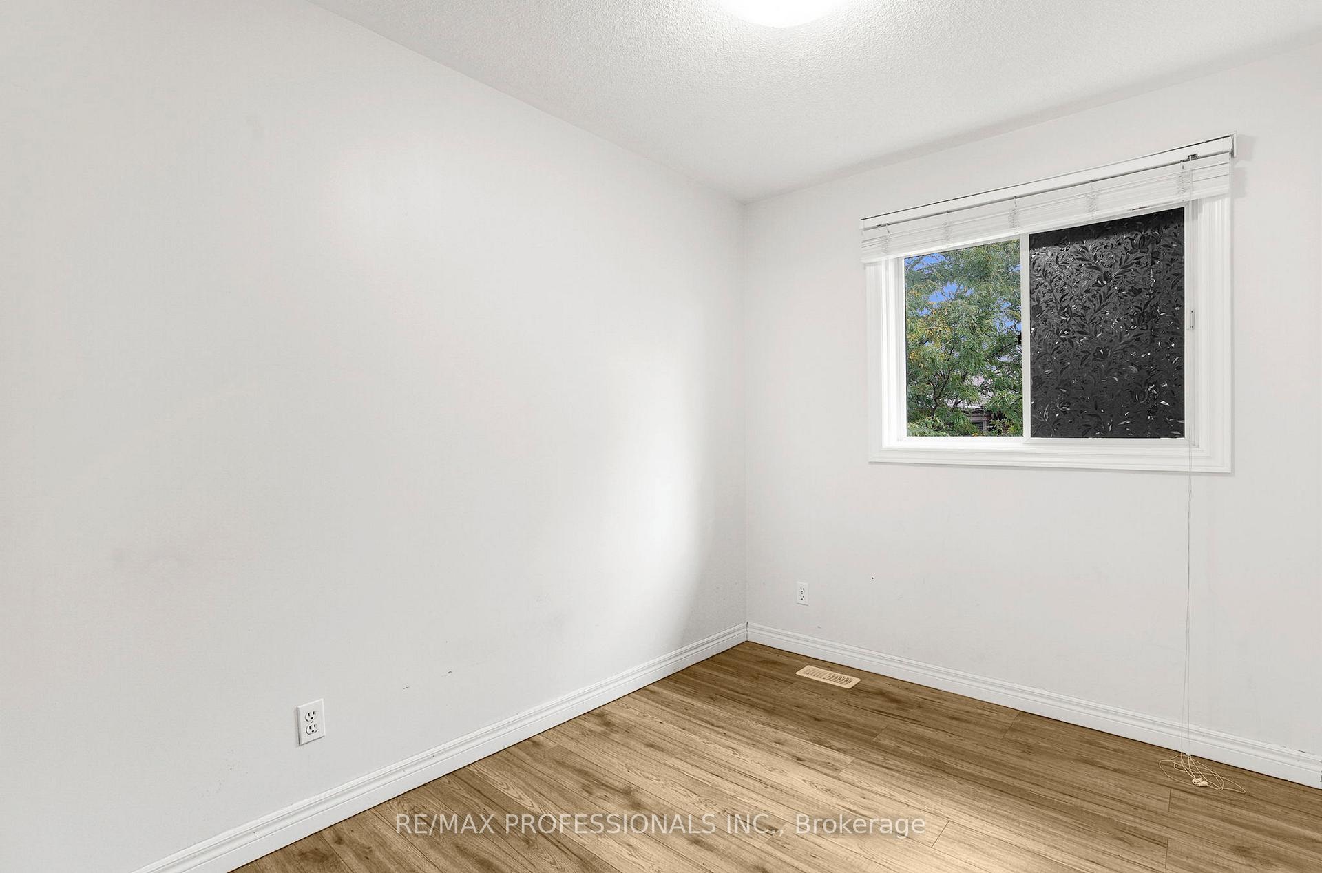 Photo 25 of Unit 17, 384 Limeridge Road E, Hamilton, Bruleville — HOMEH