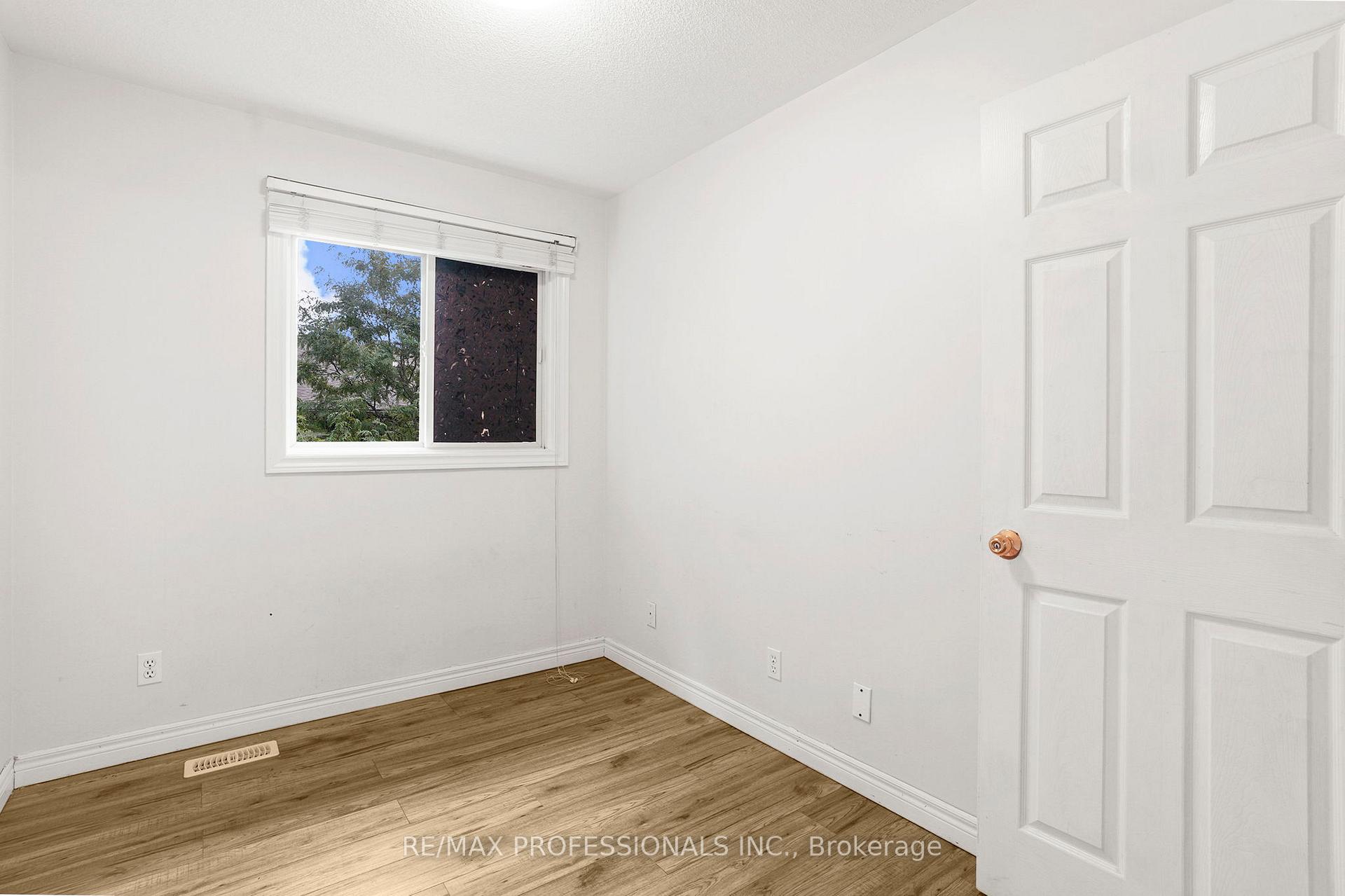 Photo 26 of Unit 17, 384 Limeridge Road E, Hamilton, Bruleville — HOMEH