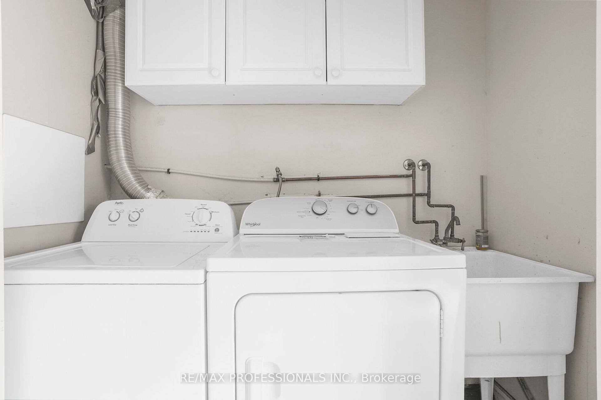 Photo 33 of Unit 17, 384 Limeridge Road E, Hamilton, Bruleville — HOMEH
