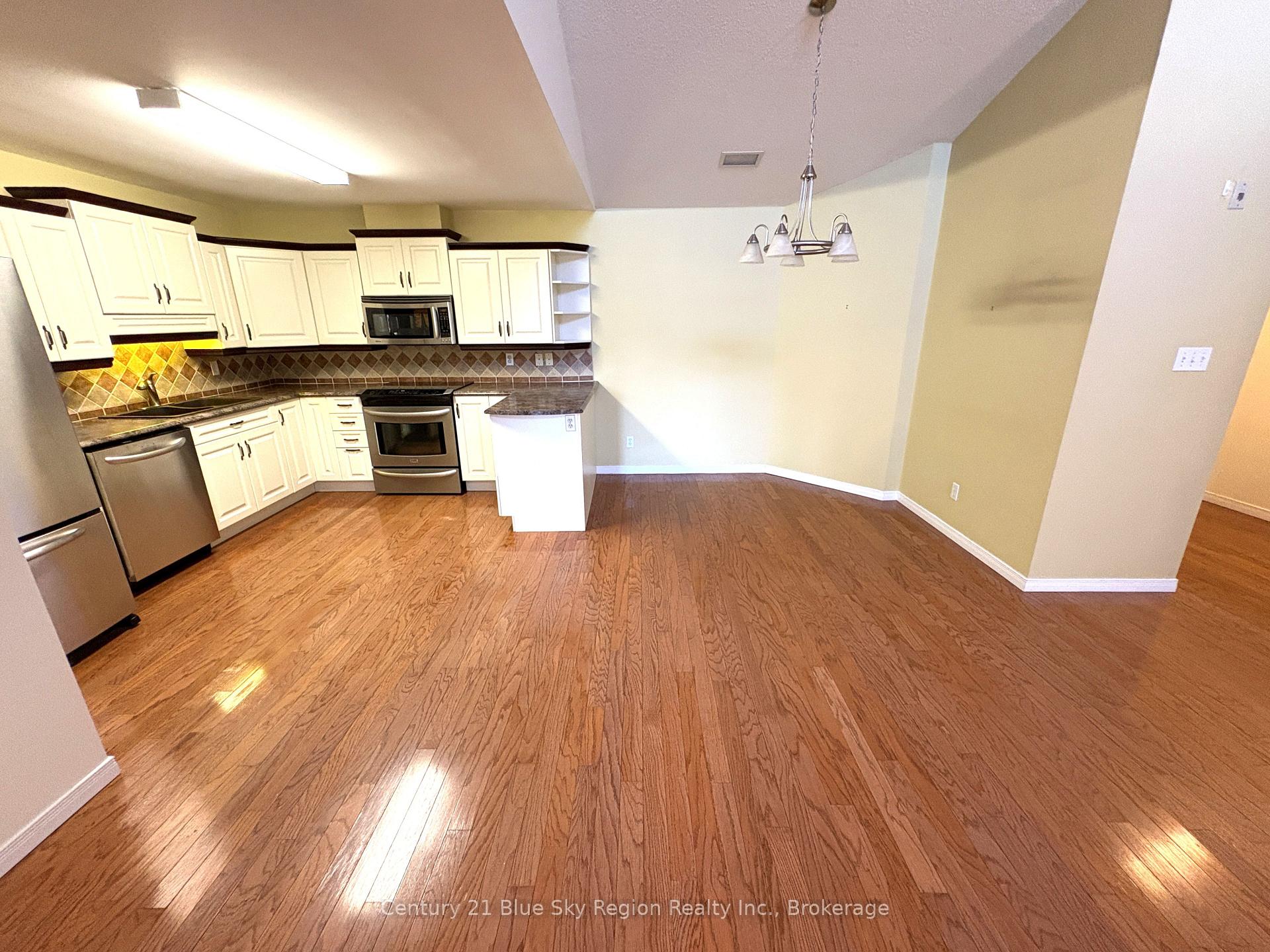 Photo 7 of Unit 4, 713 Coursol Road, West Nipissing, Sturgeon Falls — HOMEH