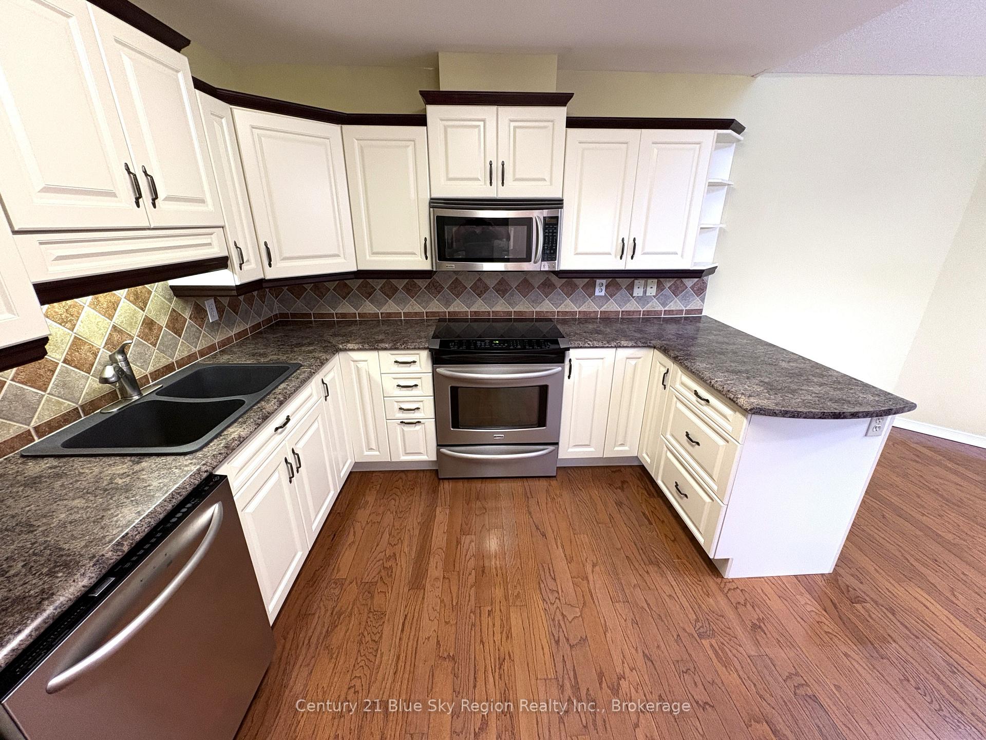 Photo 9 of Unit 4, 713 Coursol Road, West Nipissing, Sturgeon Falls — HOMEH