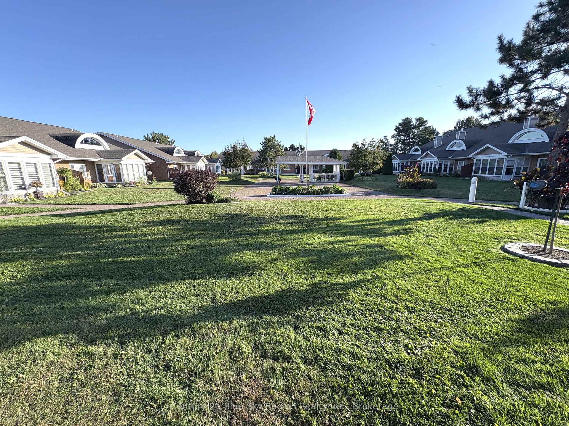 Photo 29 of Unit 4, 713 Coursol Road, West Nipissing, Sturgeon Falls — HOMEH