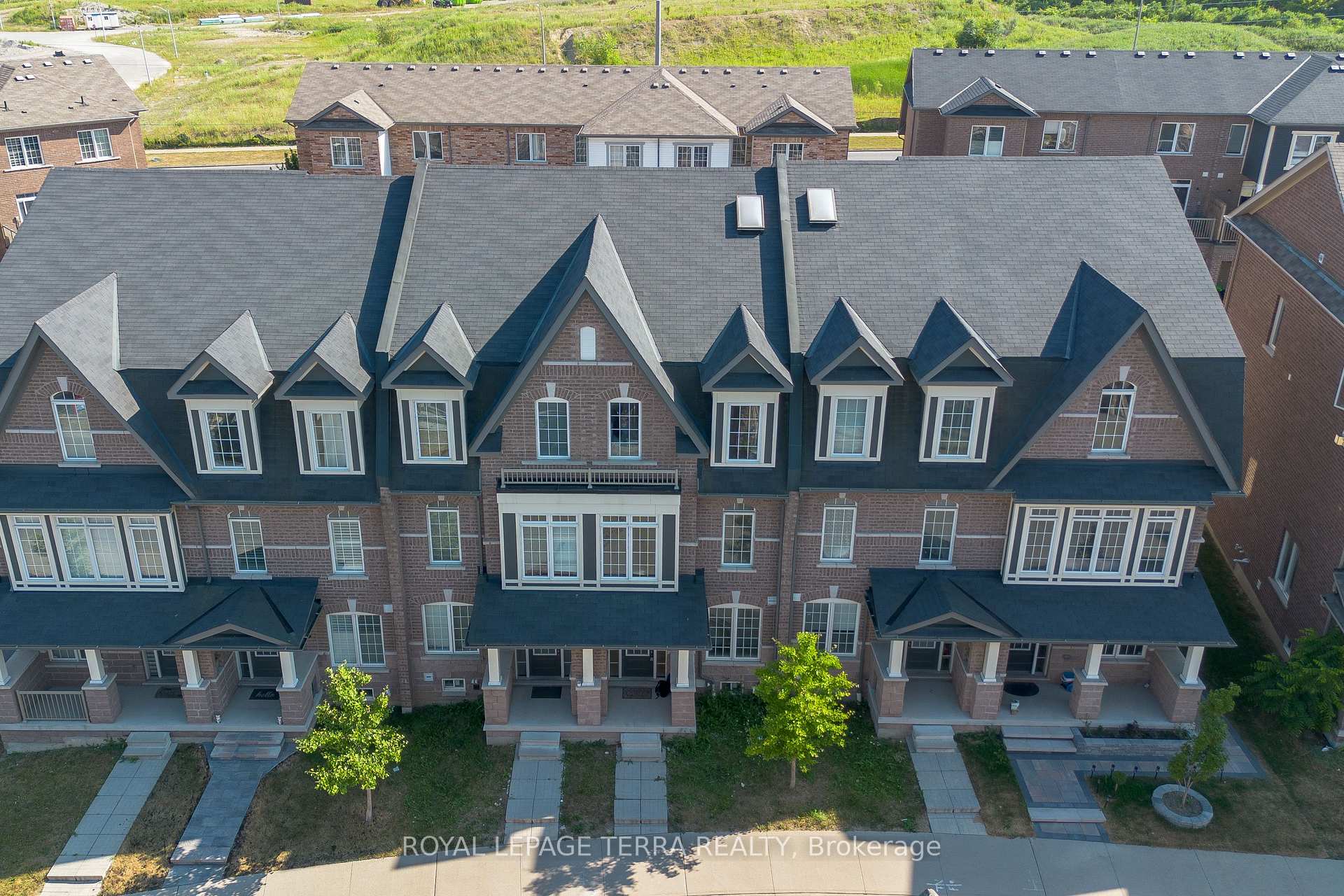 Front of 8 Graywardine Lane