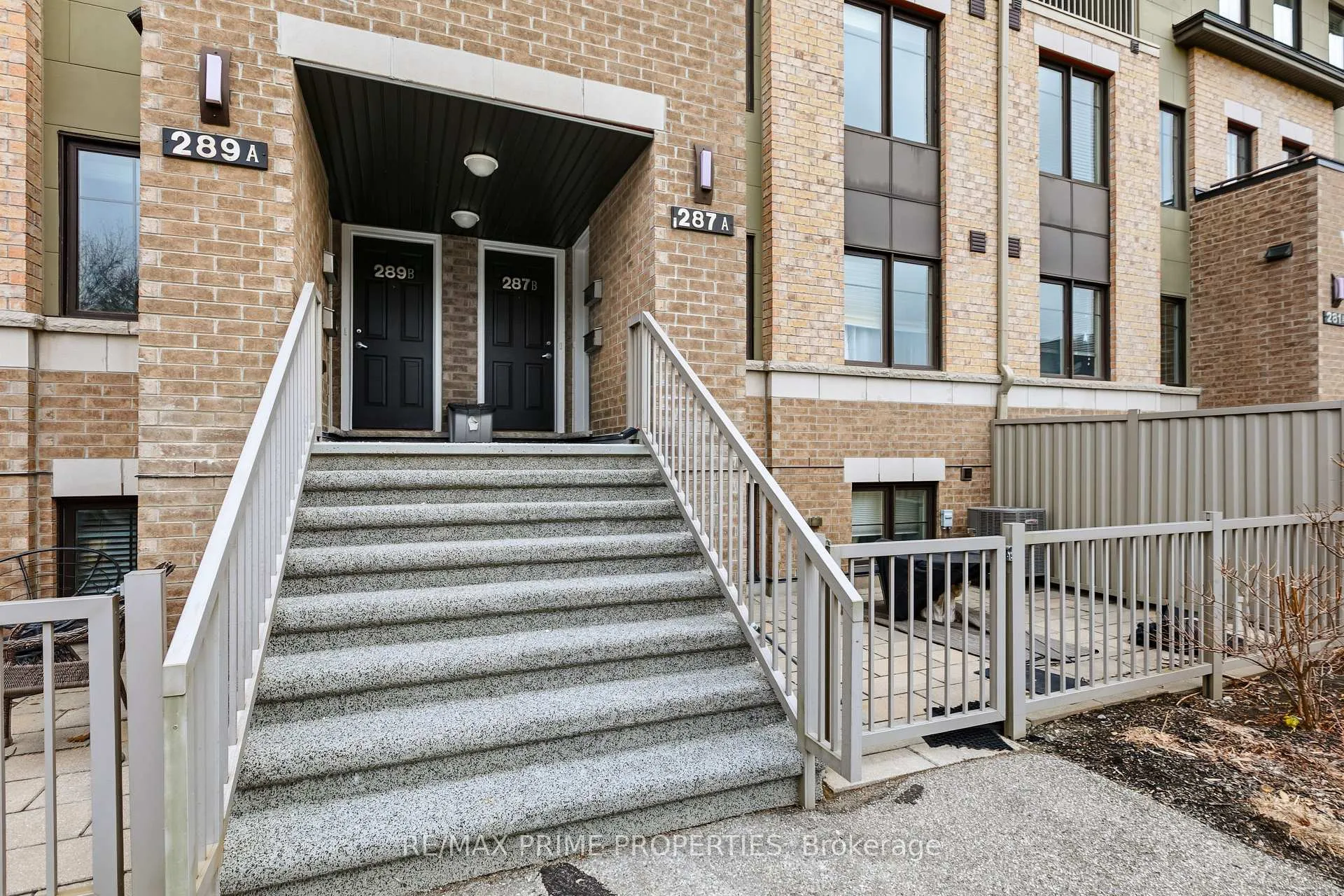 Photo 2 of Unit B, 287 Titanium Private, Ottawa, Convent Glen North — HOMEH