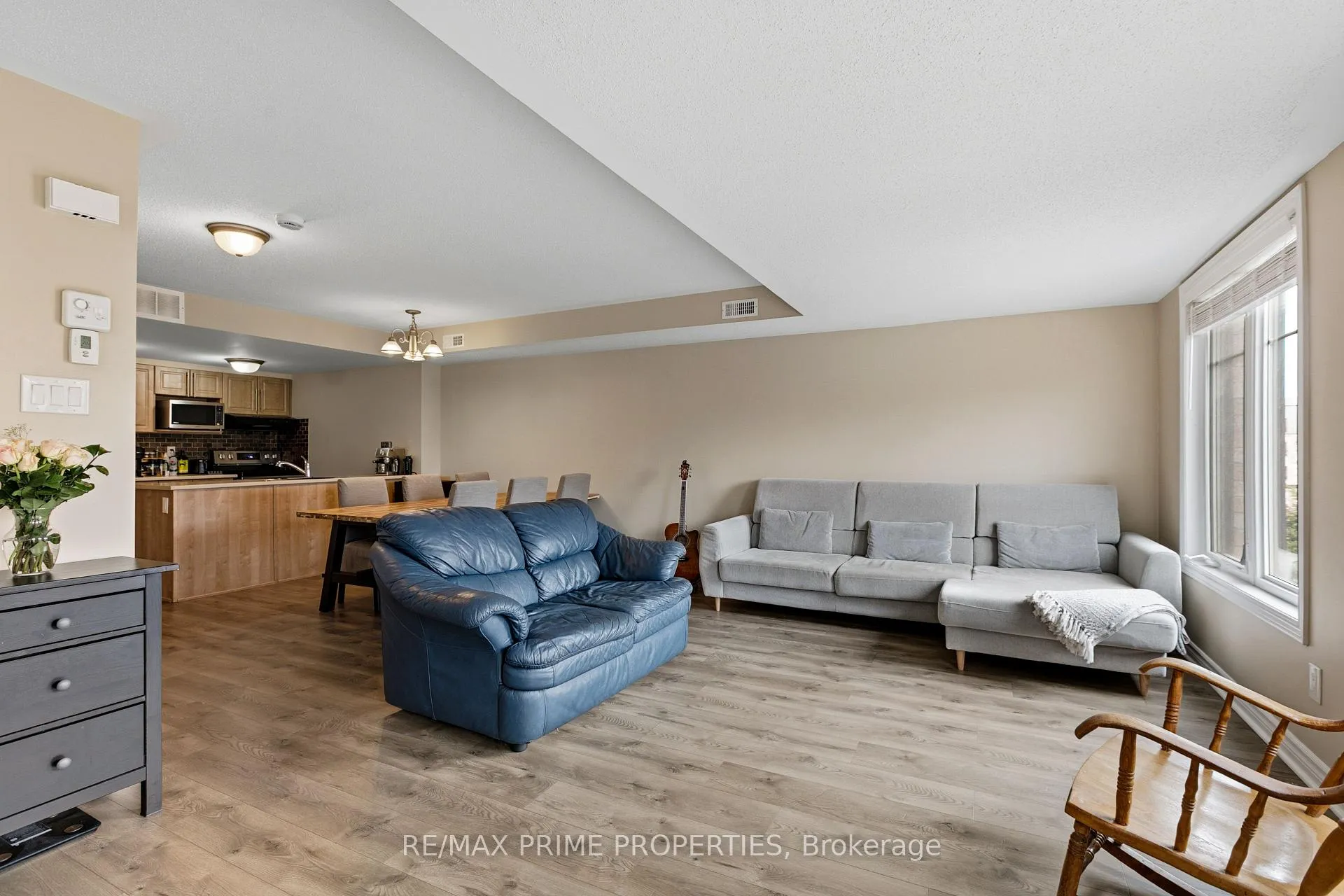 Photo 9 of Unit B, 287 Titanium Private, Ottawa, Convent Glen North — HOMEH