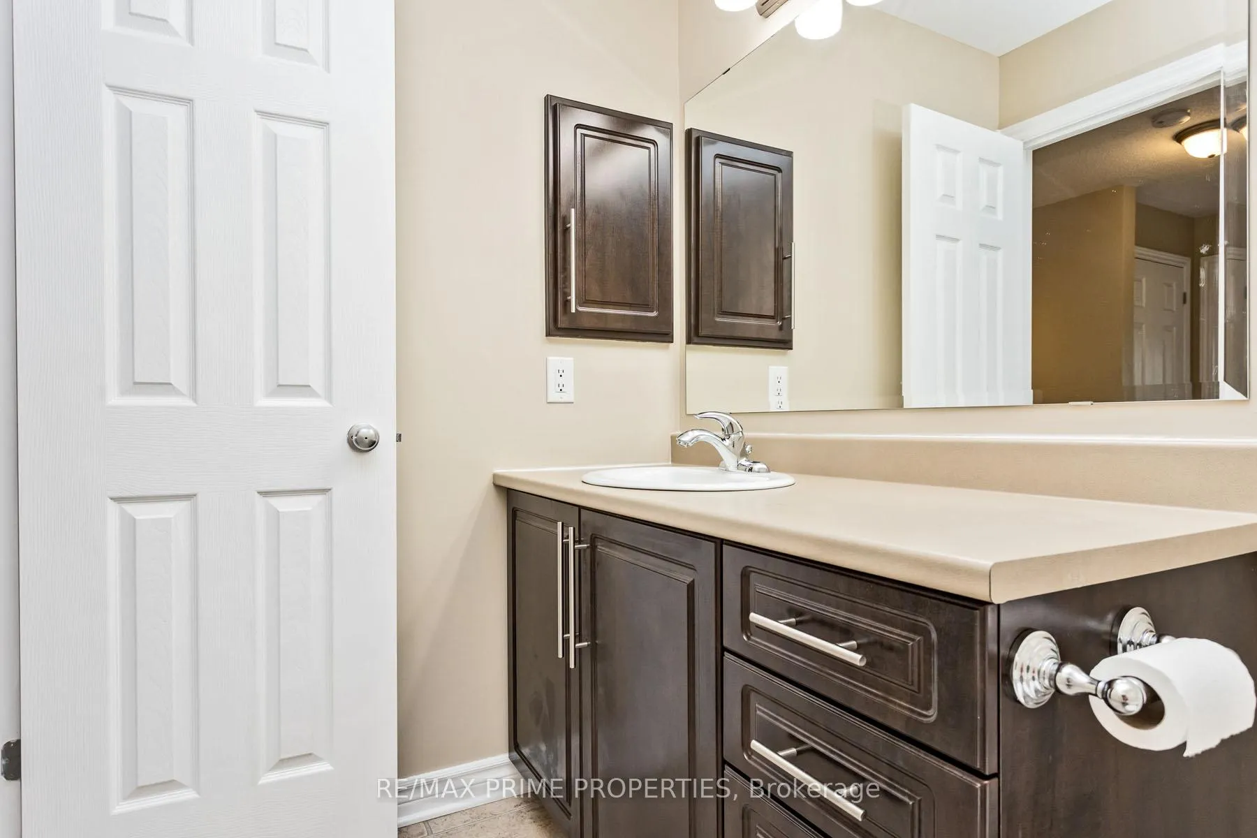 Photo 14 of Unit B, 287 Titanium Private, Ottawa, Convent Glen North — HOMEH