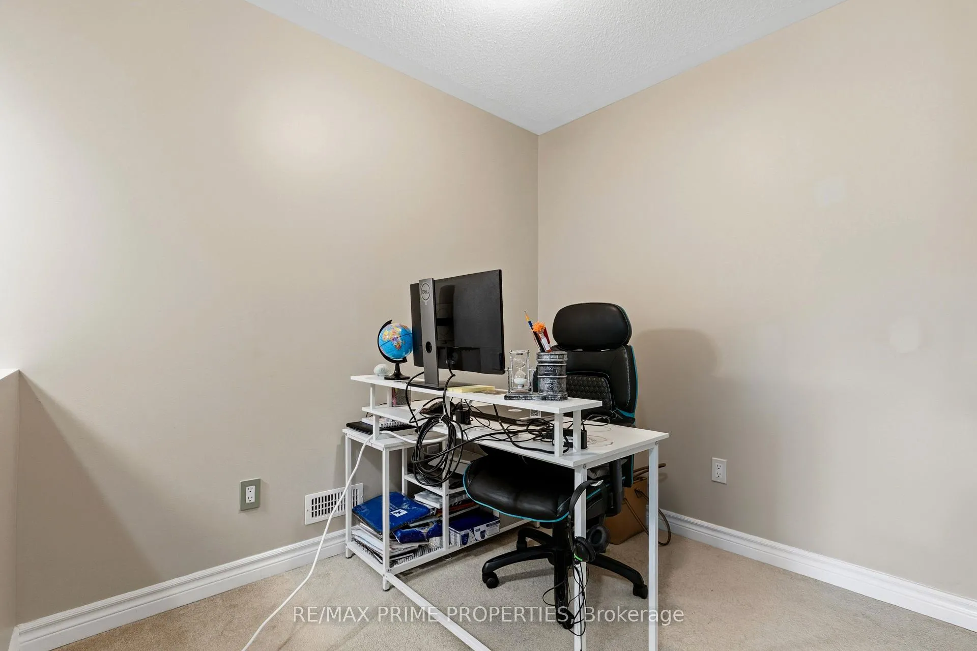 Photo 17 of Unit B, 287 Titanium Private, Ottawa, Convent Glen North — HOMEH