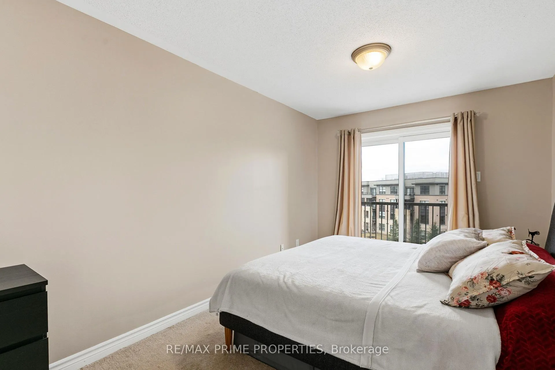 Photo 18 of Unit B, 287 Titanium Private, Ottawa, Convent Glen North — HOMEH