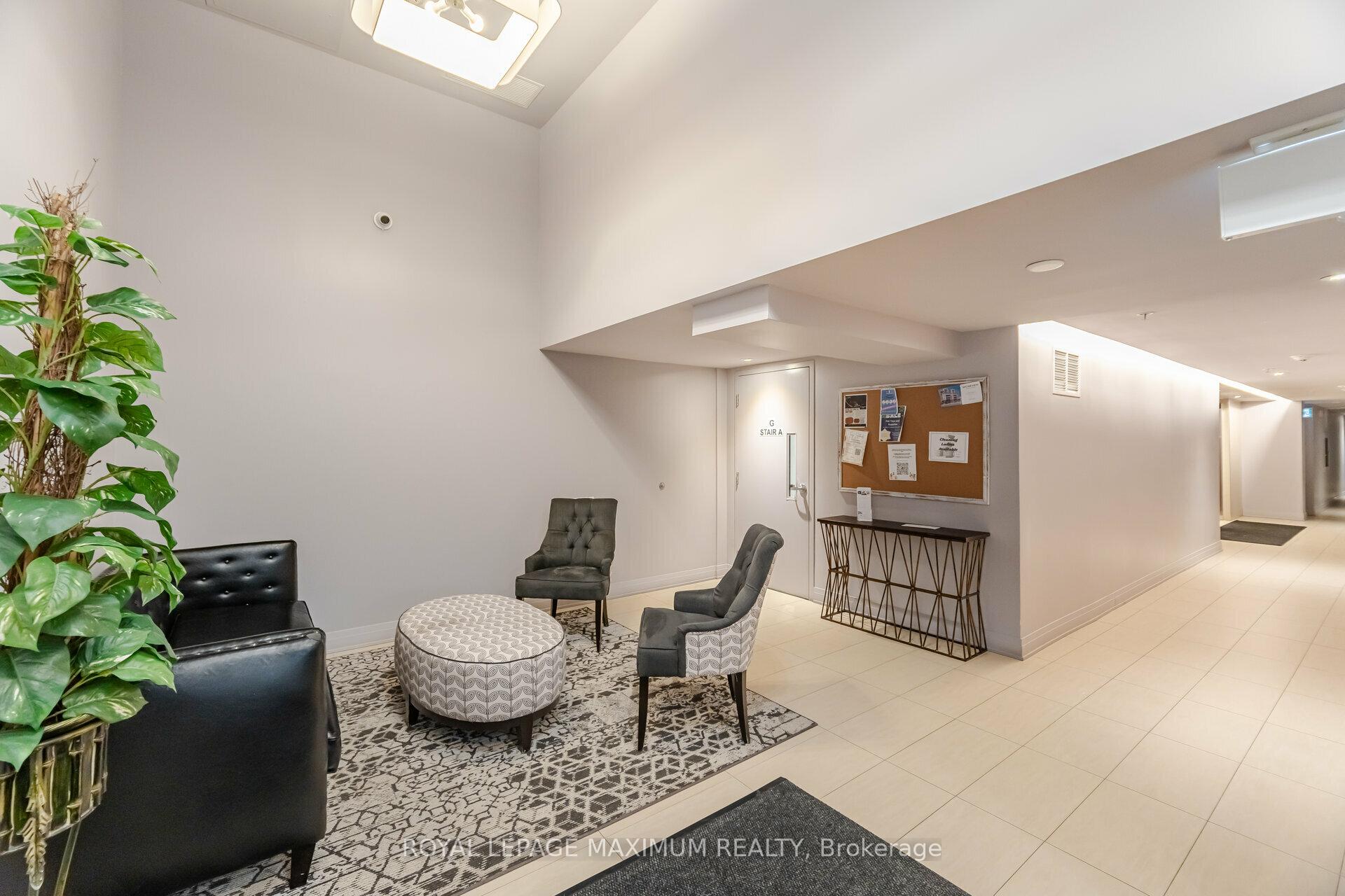 Photo 3 of Unit 308, 408 Browns Line E, Etobicoke, Alderwood — HOMEH