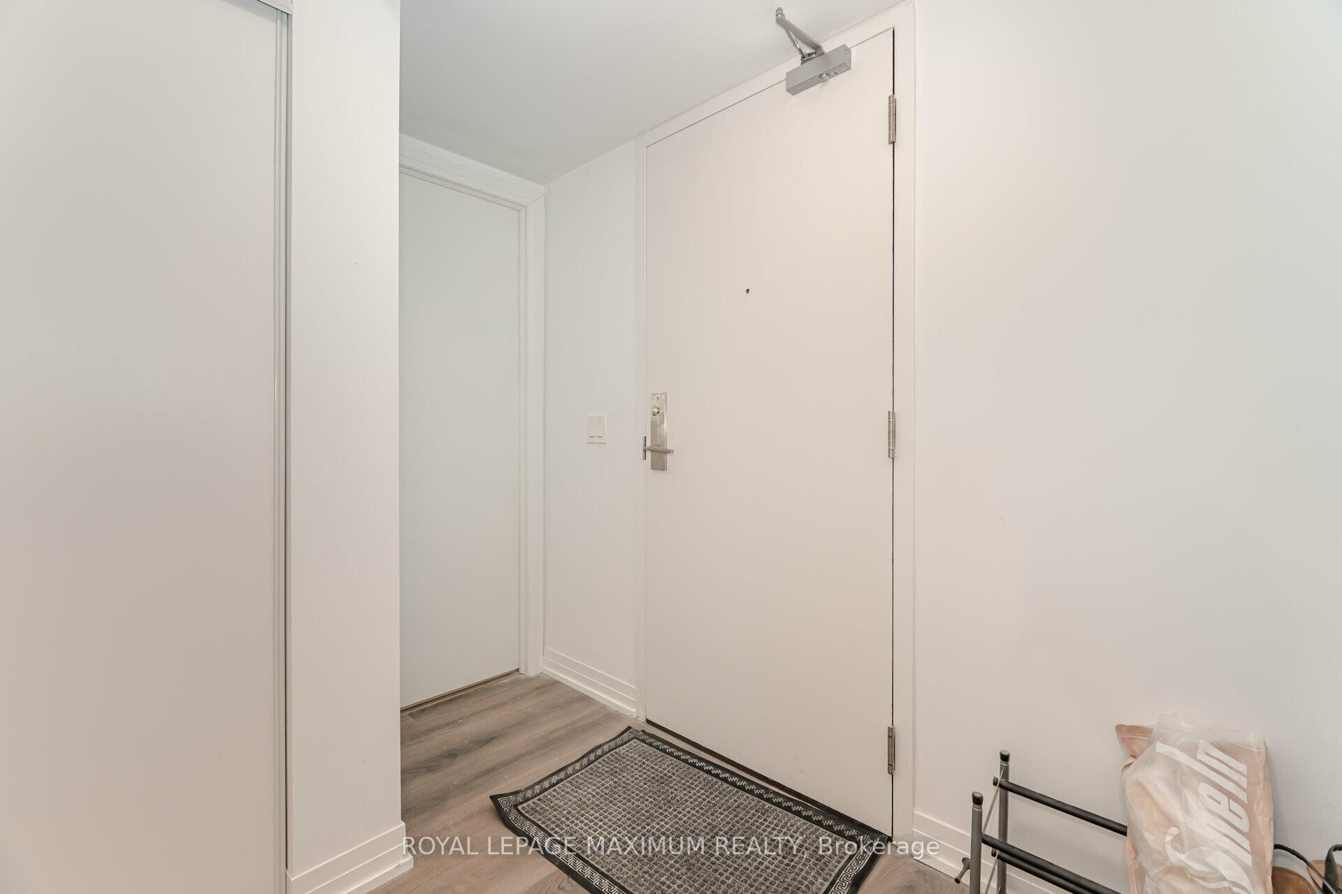 Photo 6 of Unit 308, 408 Browns Line E, Etobicoke, Alderwood — HOMEH