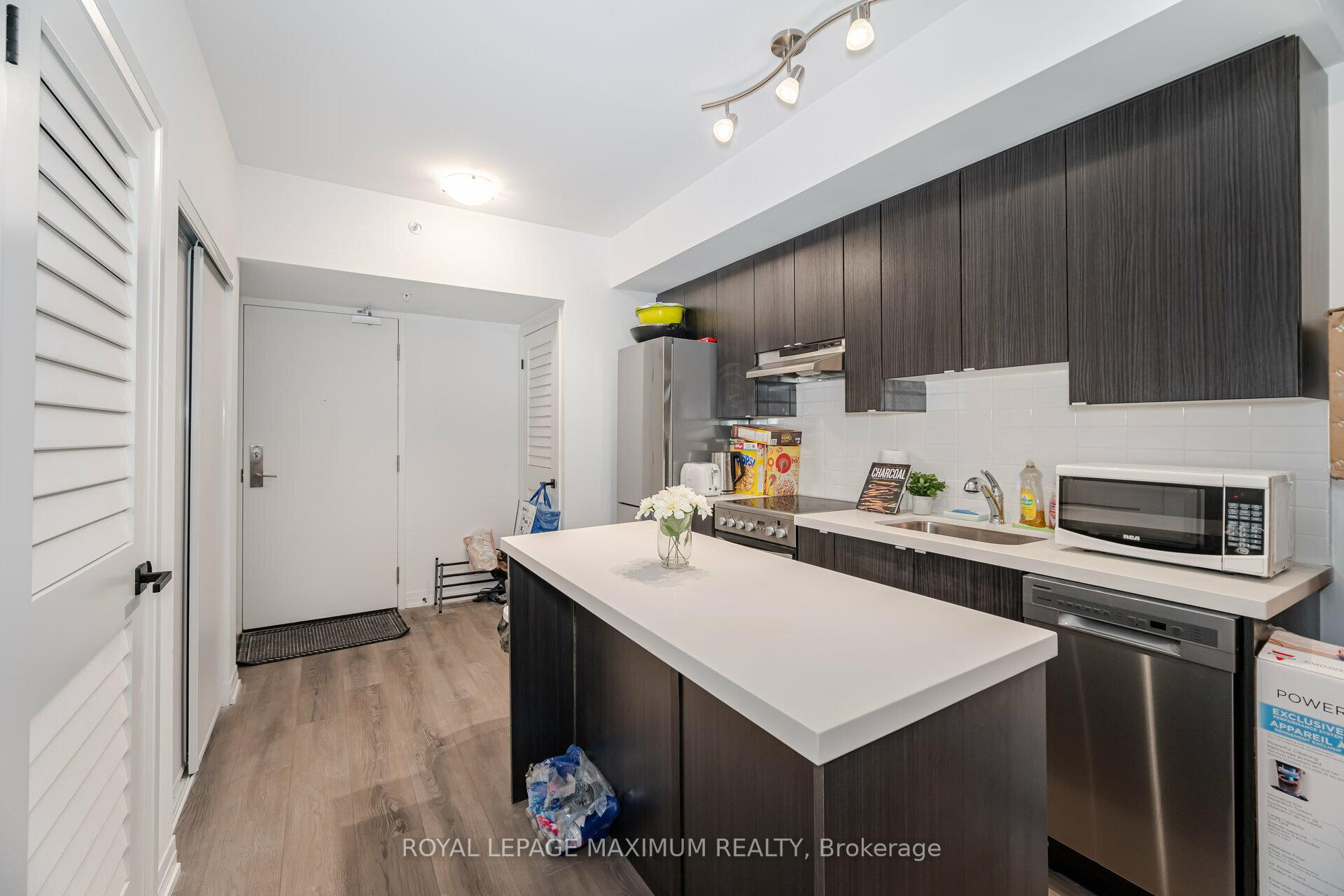 Photo 8 of Unit 308, 408 Browns Line E, Etobicoke, Alderwood — HOMEH