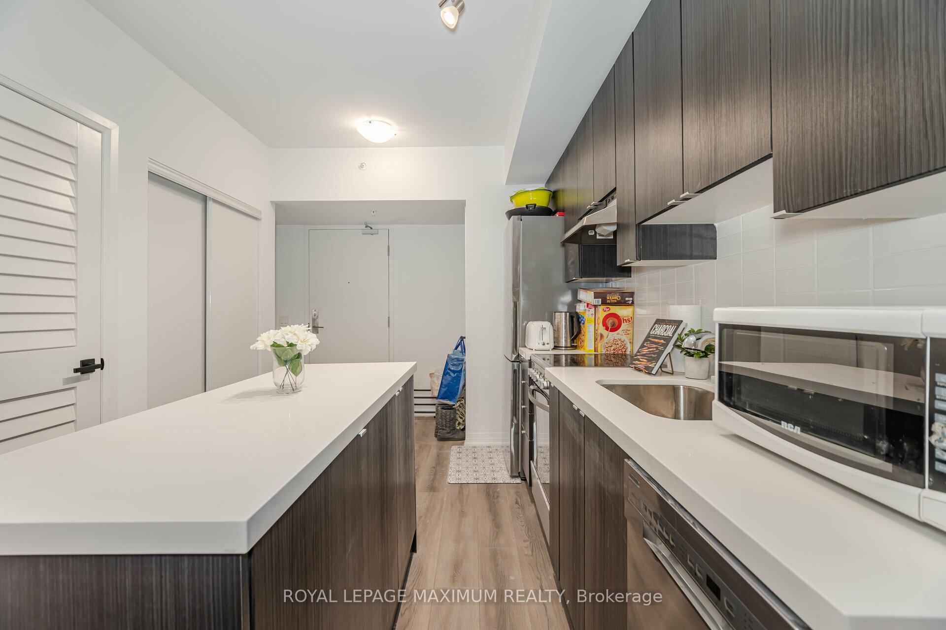 Photo 10 of Unit 308, 408 Browns Line E, Etobicoke, Alderwood — HOMEH