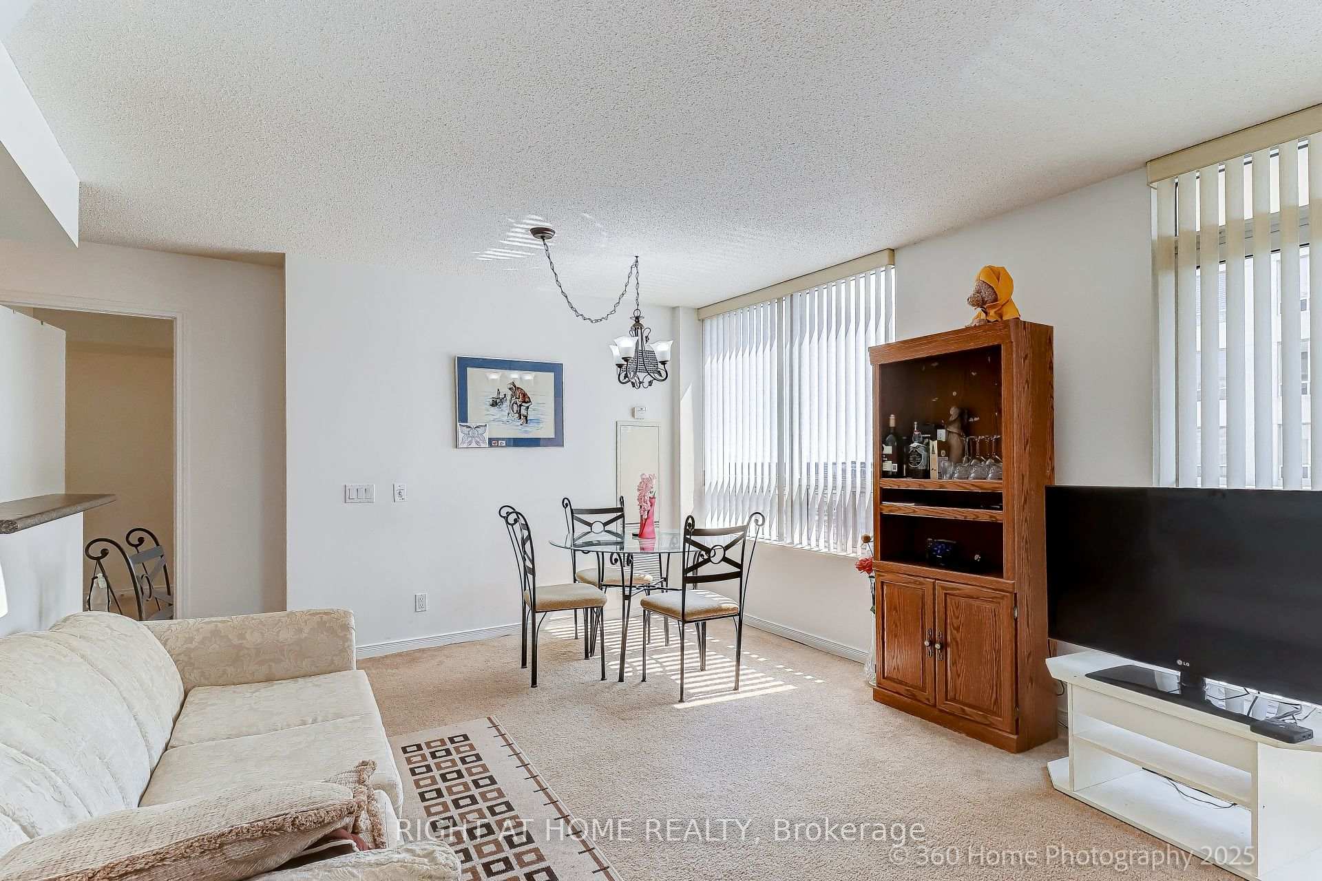 Photo 11 of Unit 817, 1200 The Esplanade N, Pickering, Town Centre — HOMEH