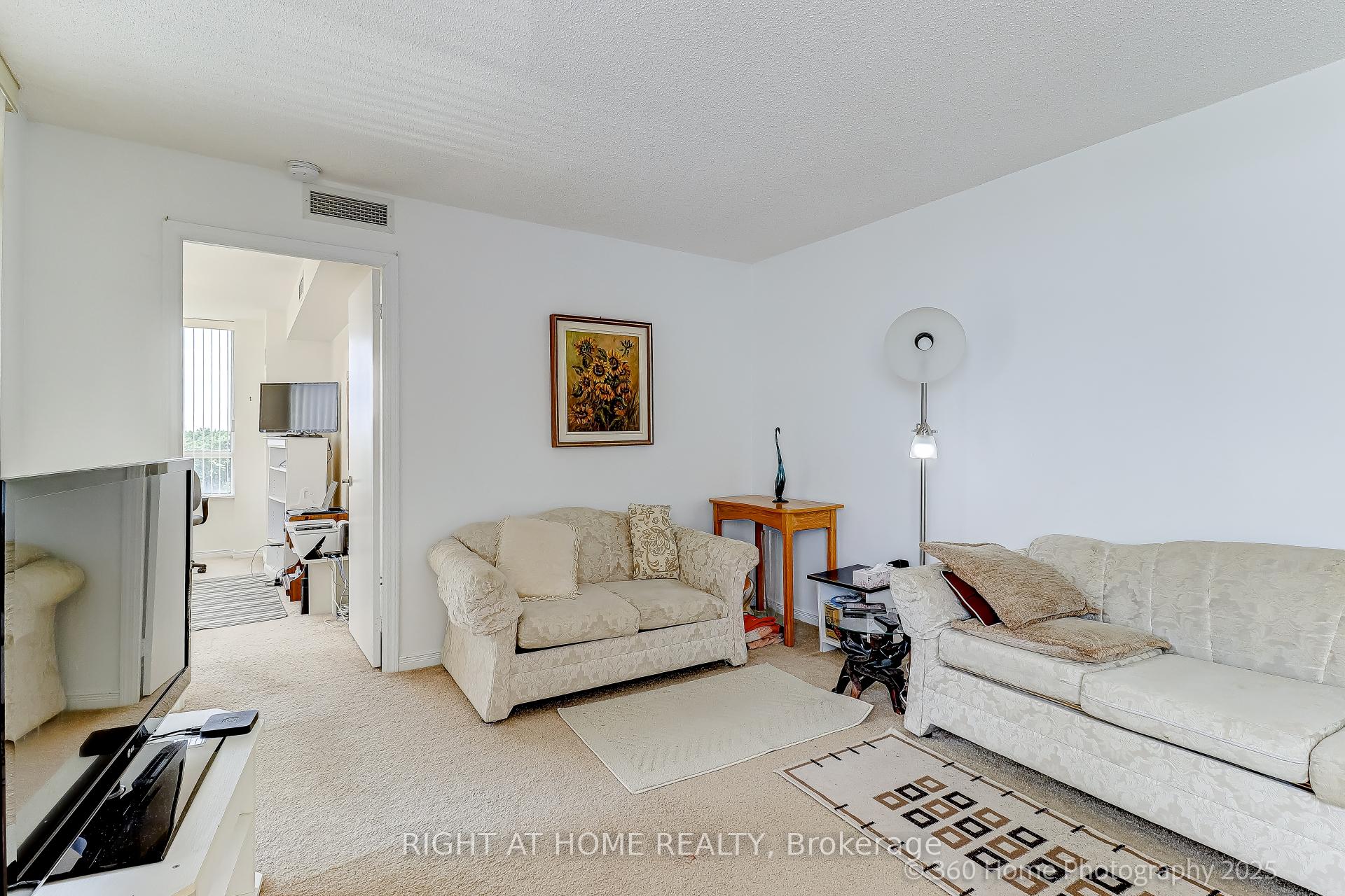 Photo 12 of Unit 817, 1200 The Esplanade N, Pickering, Town Centre — HOMEH