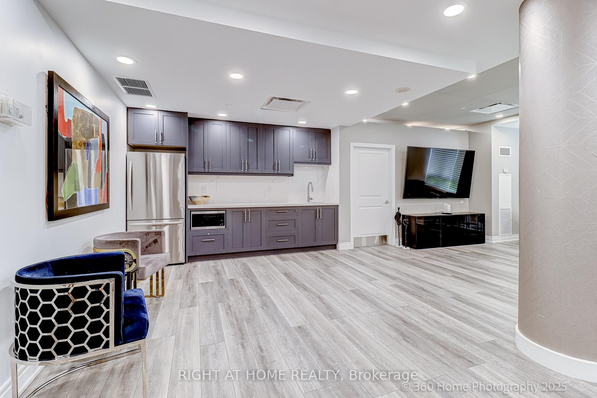 Photo 17 of Unit 817, 1200 The Esplanade N, Pickering, Town Centre — HOMEH