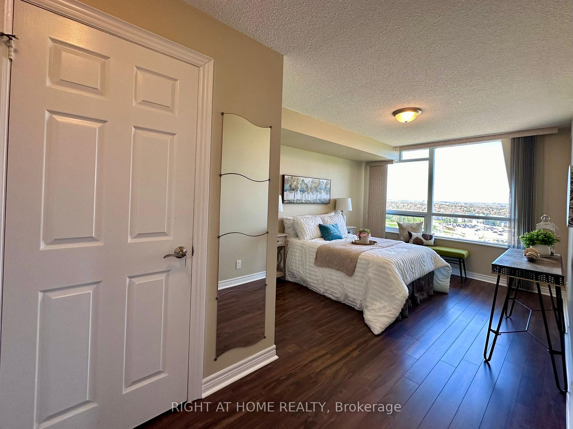 Photo 8 of Unit 1522, 33 Cox Boulevard, Markham, Unionville — HOMEH