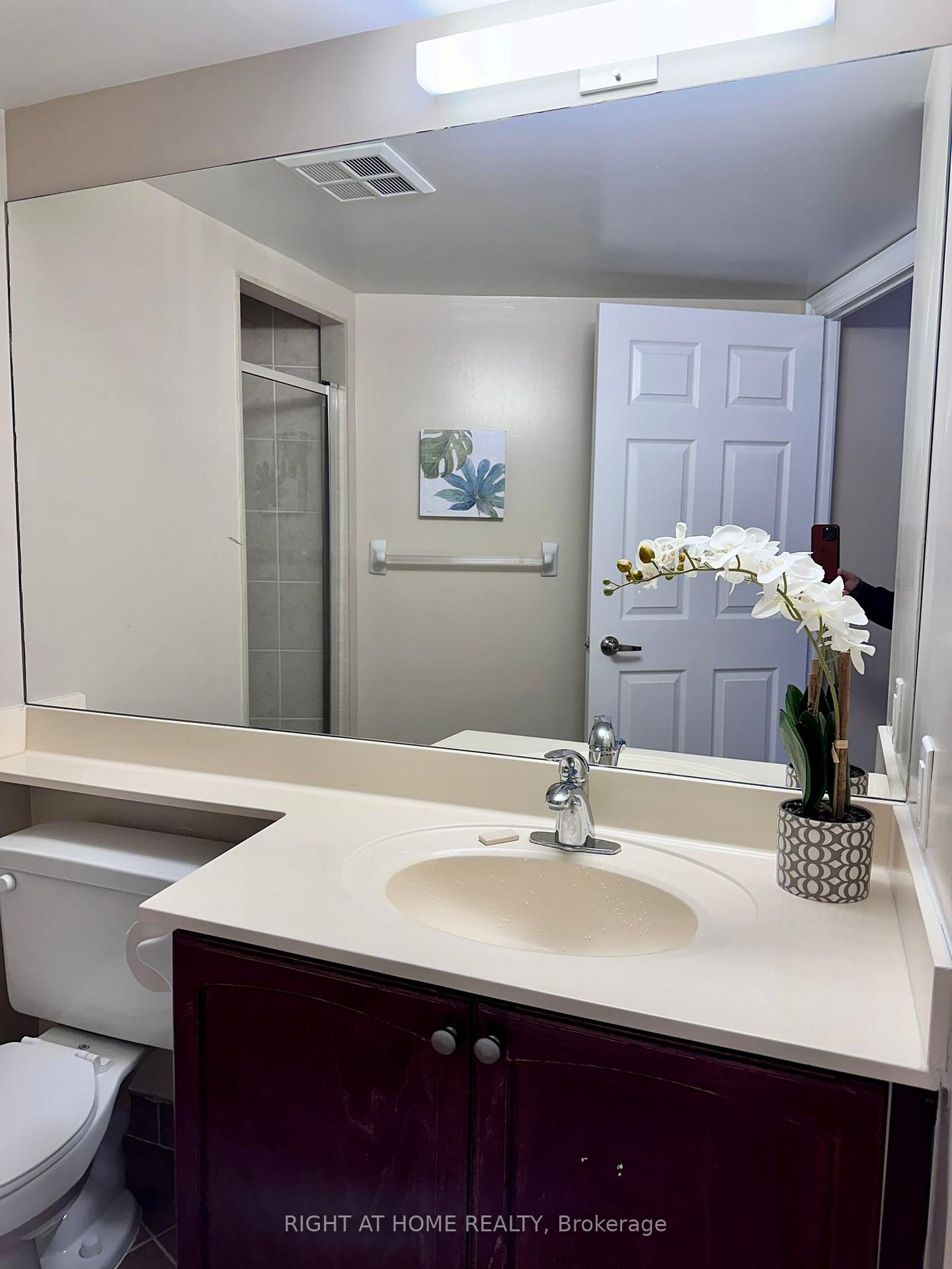 Photo 12 of Unit 1522, 33 Cox Boulevard, Markham, Unionville — HOMEH