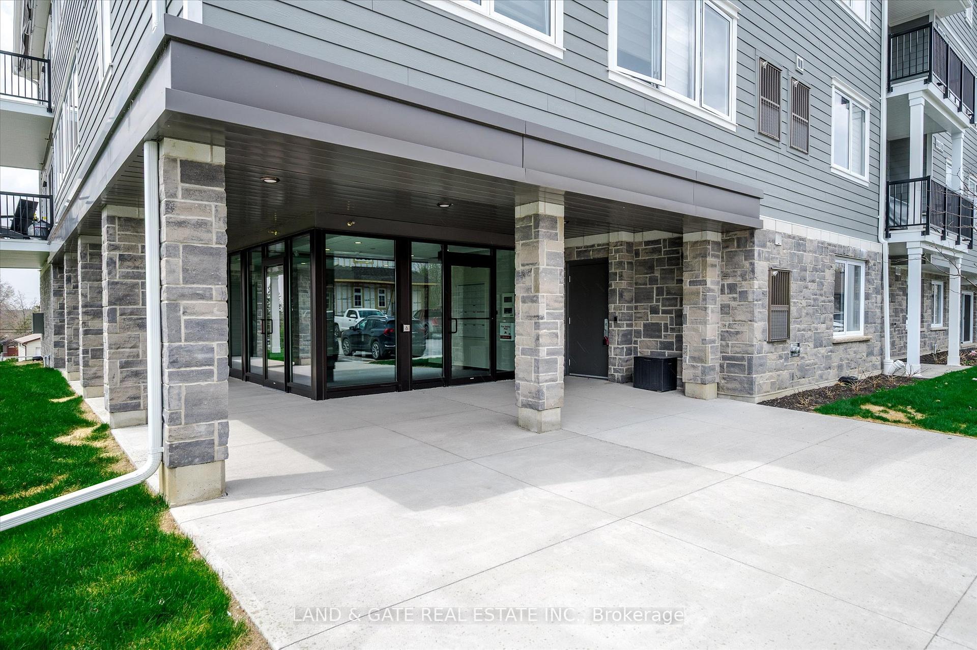 Photo 2 of Unit 207, 19 Hampton Lane, Selwyn — HOMEH