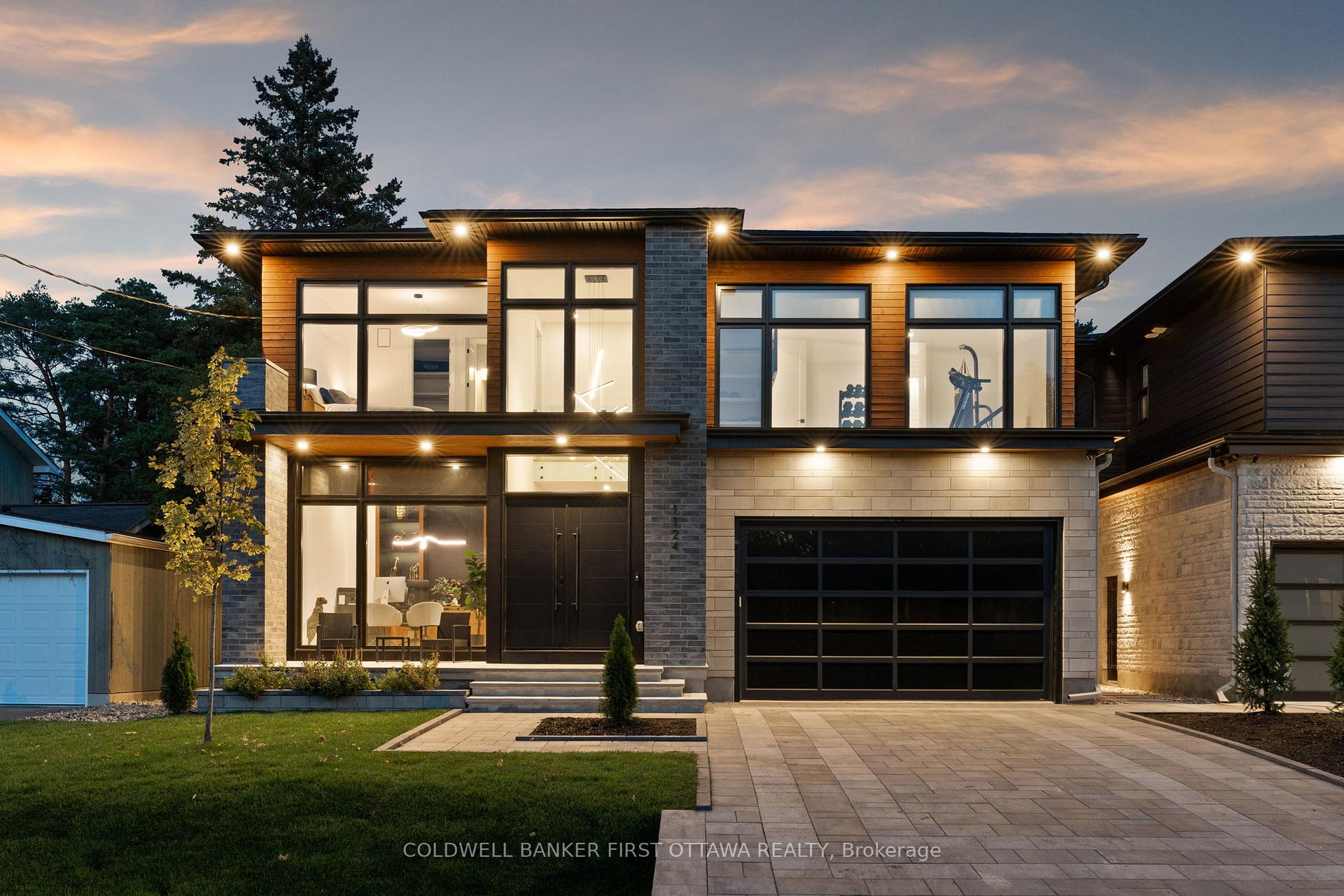 Front of 1124 Normandy Crescent