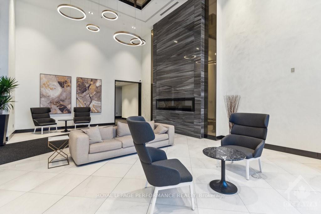 Photo 4 of Unit 813, 255 Bay Street, Ottawa, Ottawa Centre — HOMEH