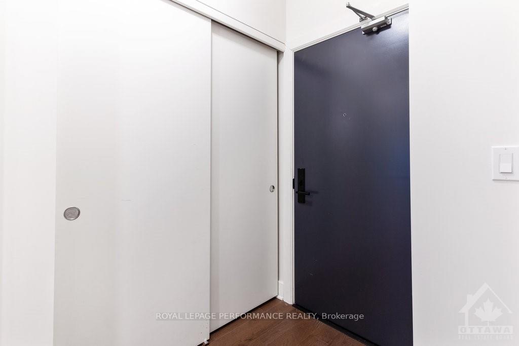 Photo 6 of Unit 813, 255 Bay Street, Ottawa, Ottawa Centre — HOMEH