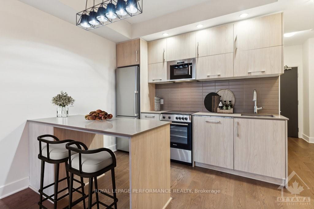 Photo 8 of Unit 813, 255 Bay Street, Ottawa, Ottawa Centre — HOMEH