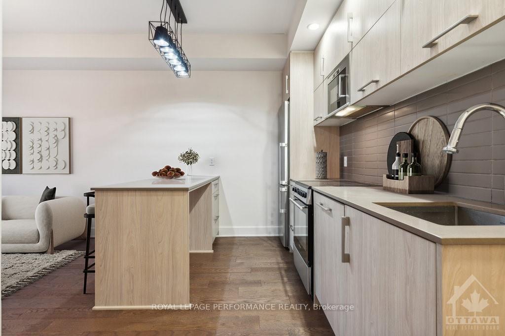 Photo 10 of Unit 813, 255 Bay Street, Ottawa, Ottawa Centre — HOMEH
