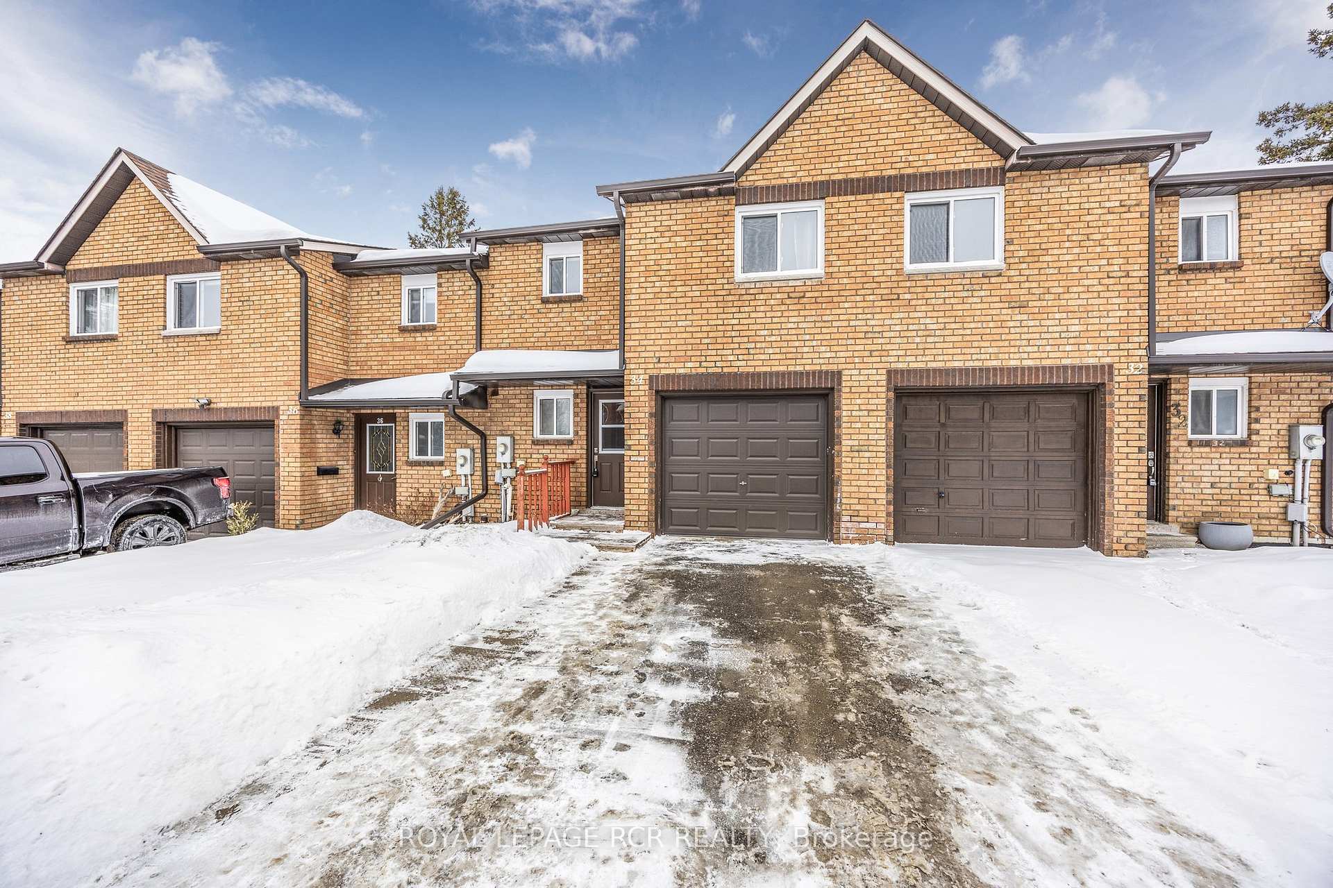 Photo 3 of Unit 57, 34 Loggers Run, Barrie, Ardagh — HOMEH