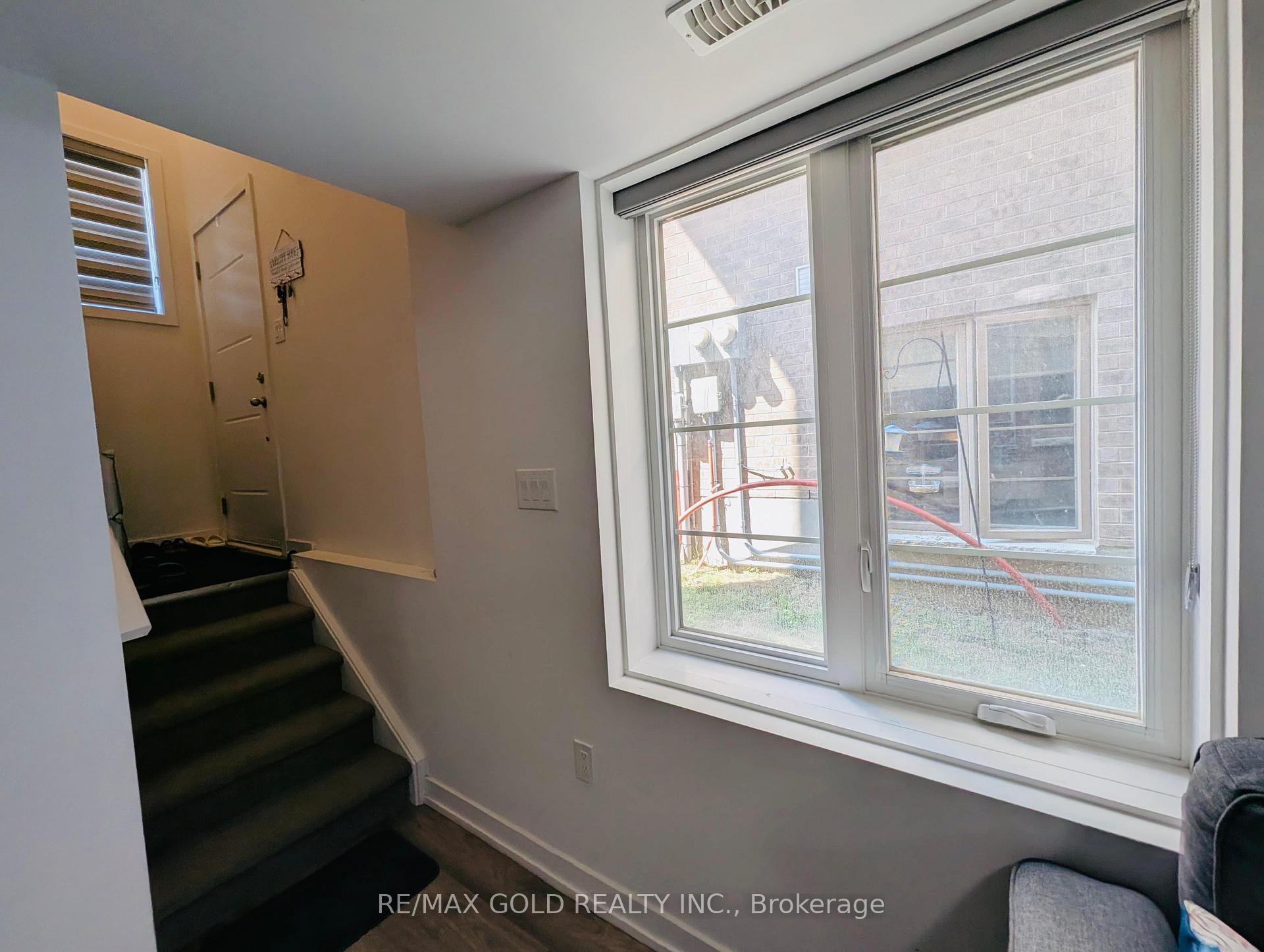 Photo 4 of Unit 28, 205 West Oak Trail, Kitchener — HOMEH
