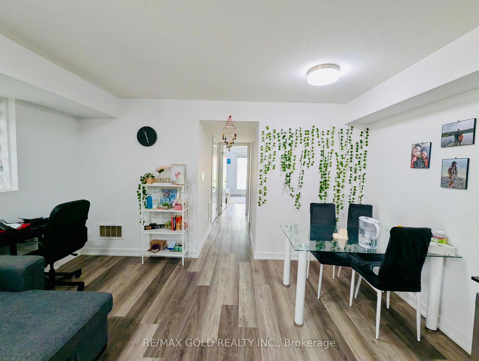 Photo 6 of Unit 28, 205 West Oak Trail, Kitchener — HOMEH