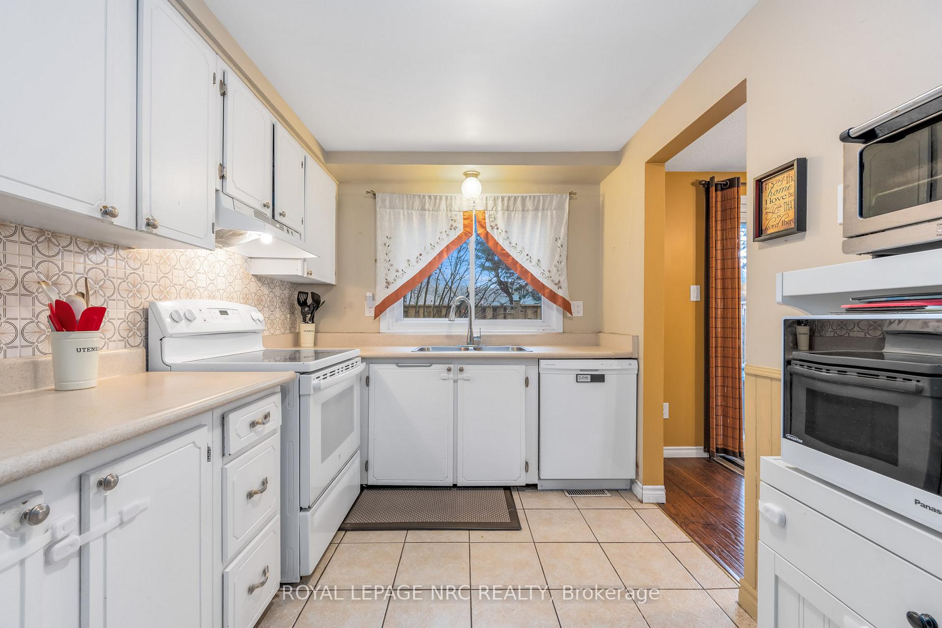 Photo 8 of Unit 89, 151 Gateshead Crescent, Hamilton, Stoney Creek — HOMEH