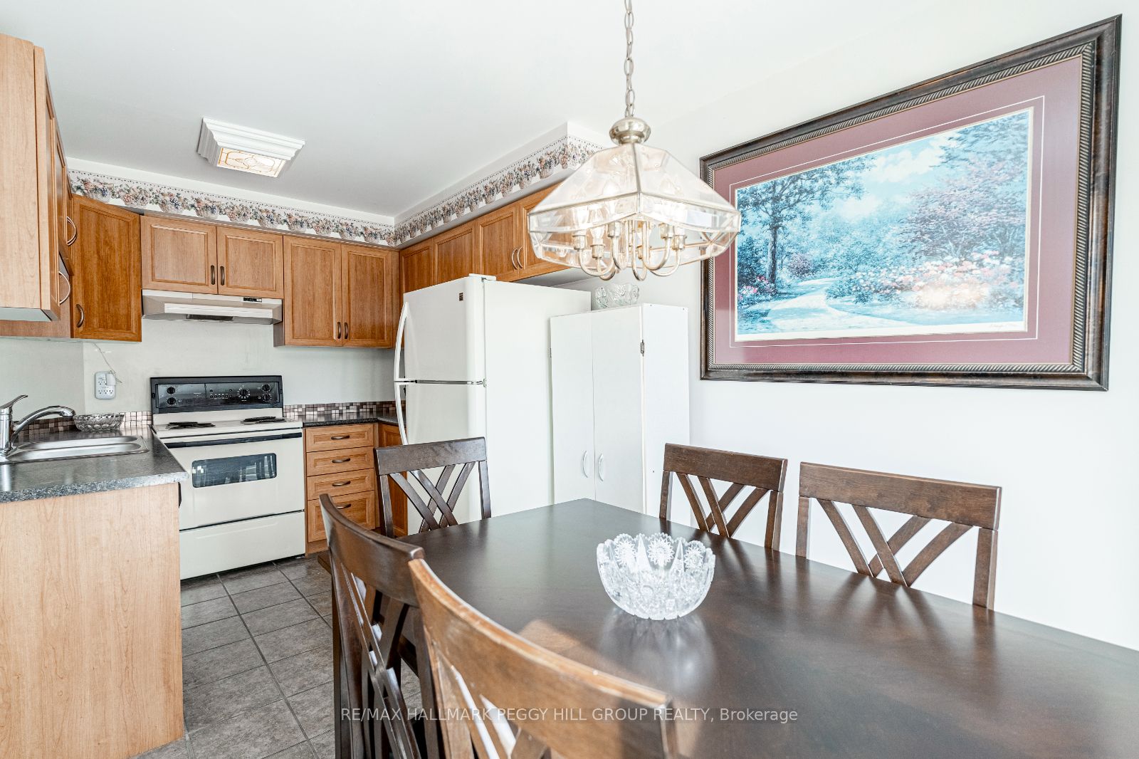 Photo 23 of 43 Brucker Road, Barrie, Holly — HOMEH