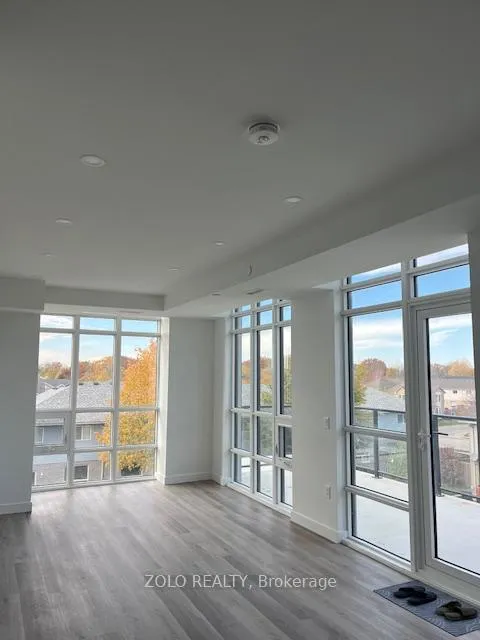 Photo 10 of Unit 309, 461 Green Road, Hamilton, Lakeshore — HOMEH