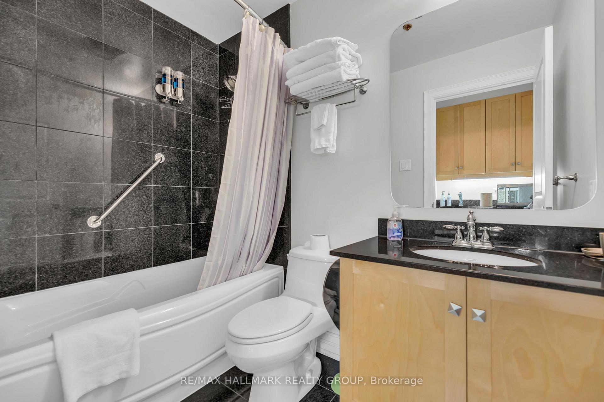 Photo 22 of Unit 210, 320 Mcleod Street, Ottawa, Ottawa Centre — HOMEH