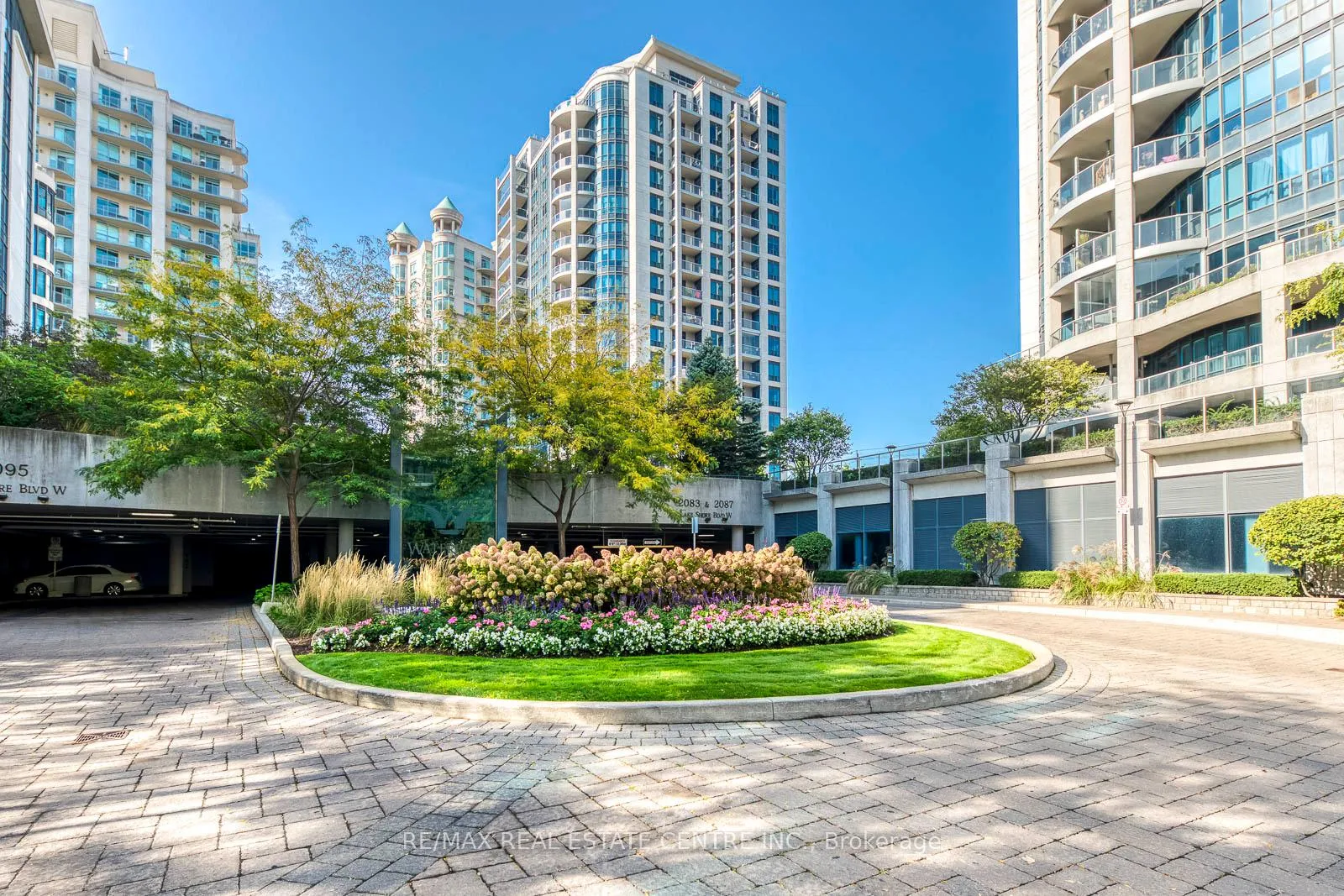 Front of Unit 401, 2087 Lake Shore Boulevard W