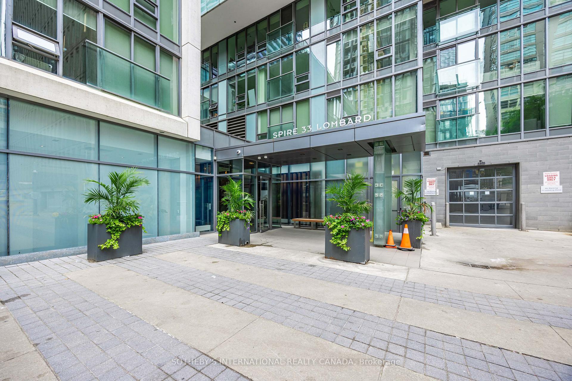 Front of Unit 2609, 33 Lombard Street