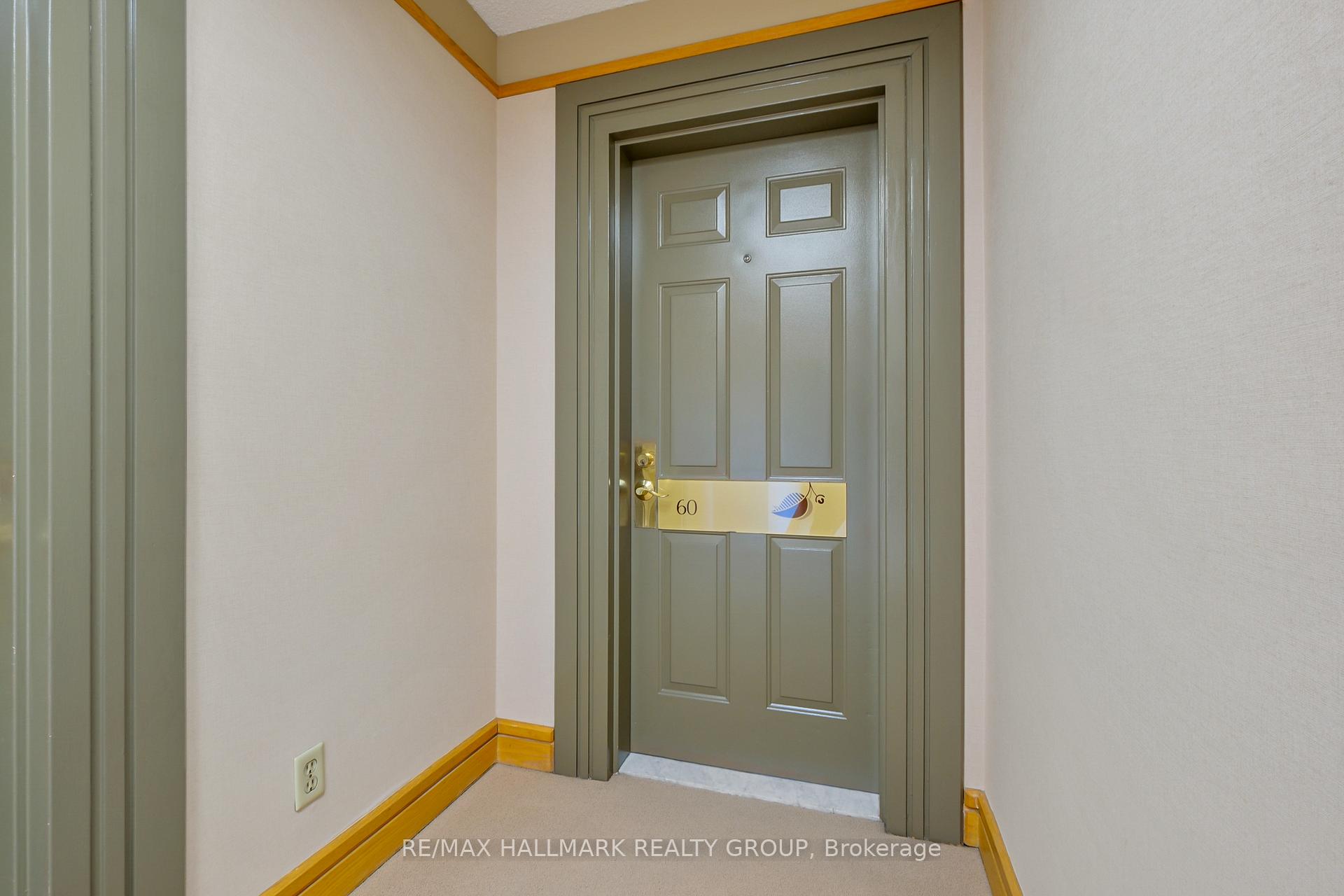 Photo 3 of Unit 60C, 259 Botanica, Ottawa, Civic Hospital — HOMEH