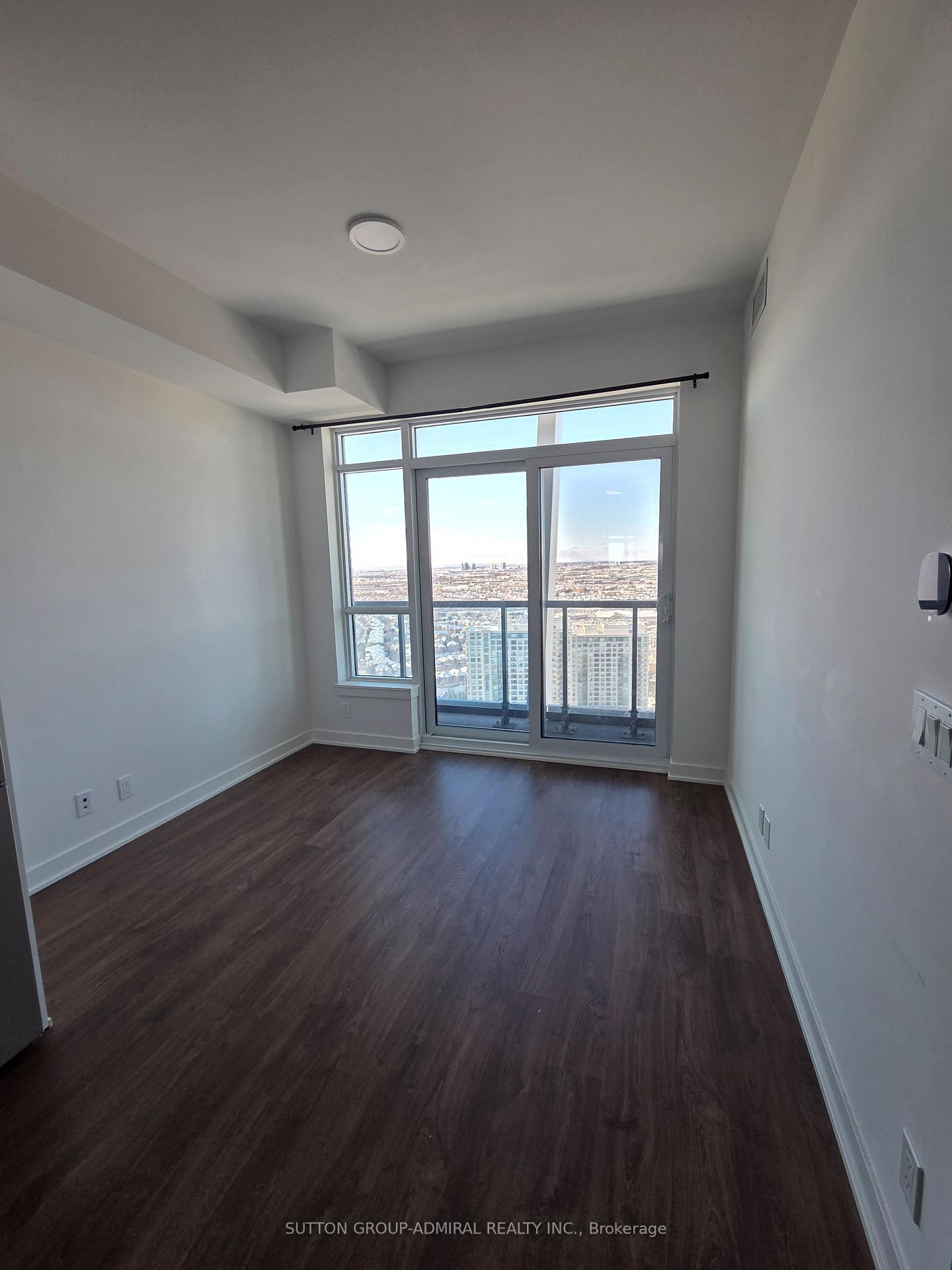 Photo 3 of Unit 2907, 50 Upper Mall Way, Vaughan, Brownridge — HOMEH