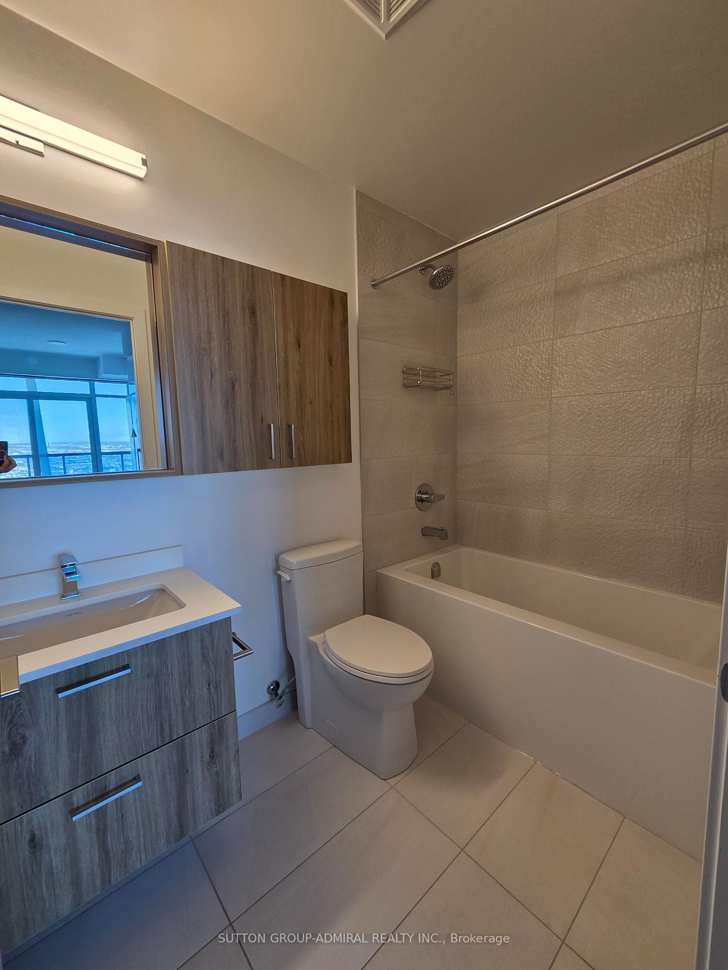 Photo 8 of Unit 2907, 50 Upper Mall Way, Vaughan, Brownridge — HOMEH