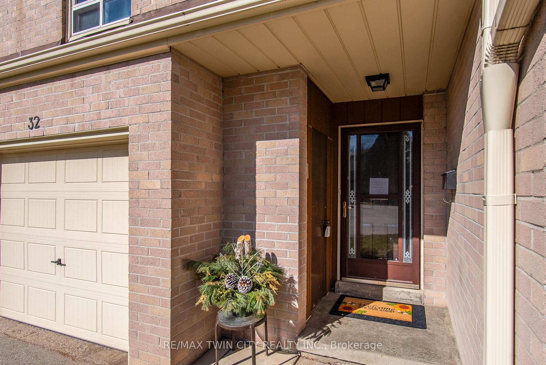 Photo 4 of Unit 32, 634 Strasburg Road, Kitchener — HOMEH