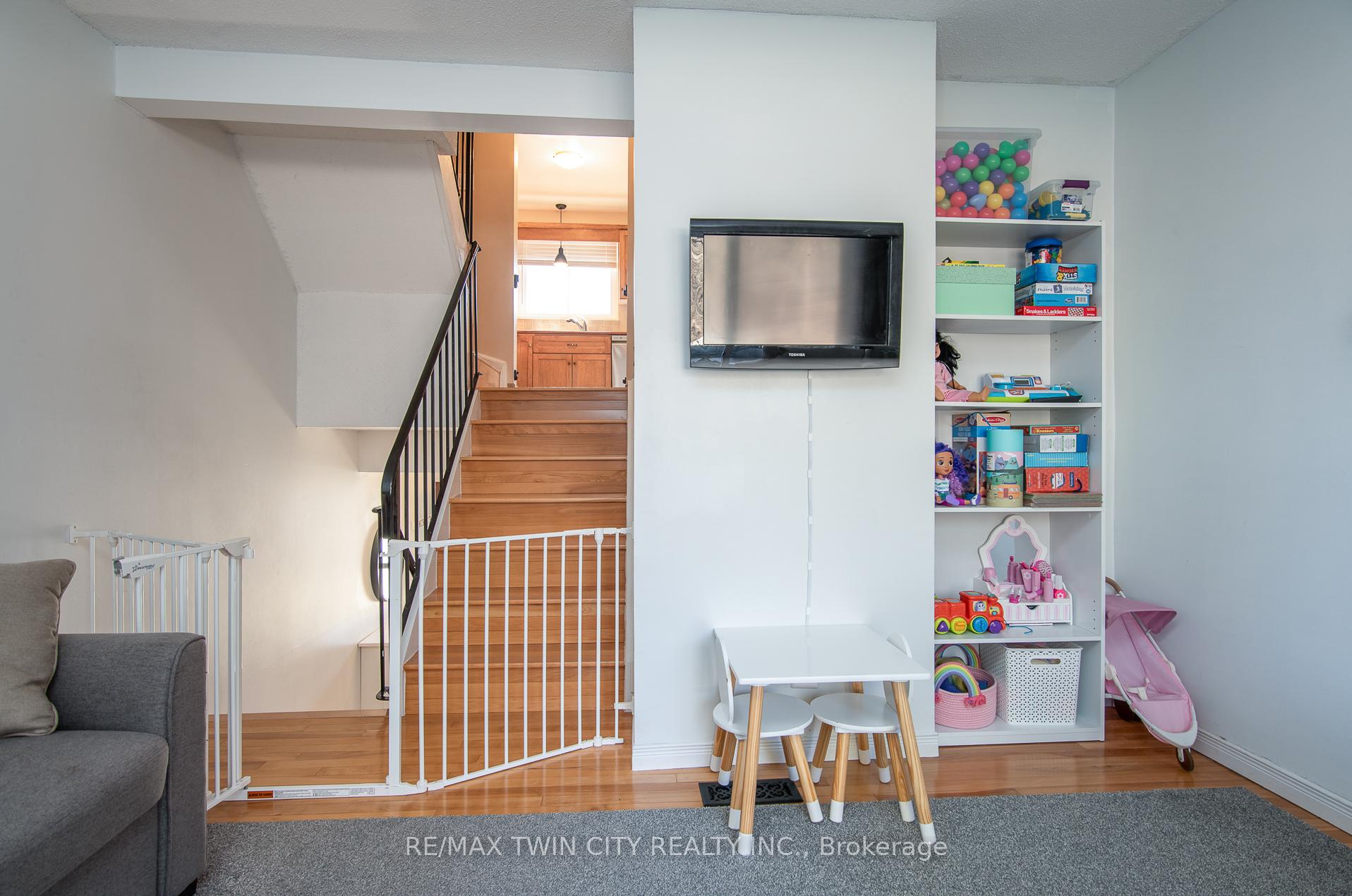 Photo 15 of Unit 32, 634 Strasburg Road, Kitchener — HOMEH