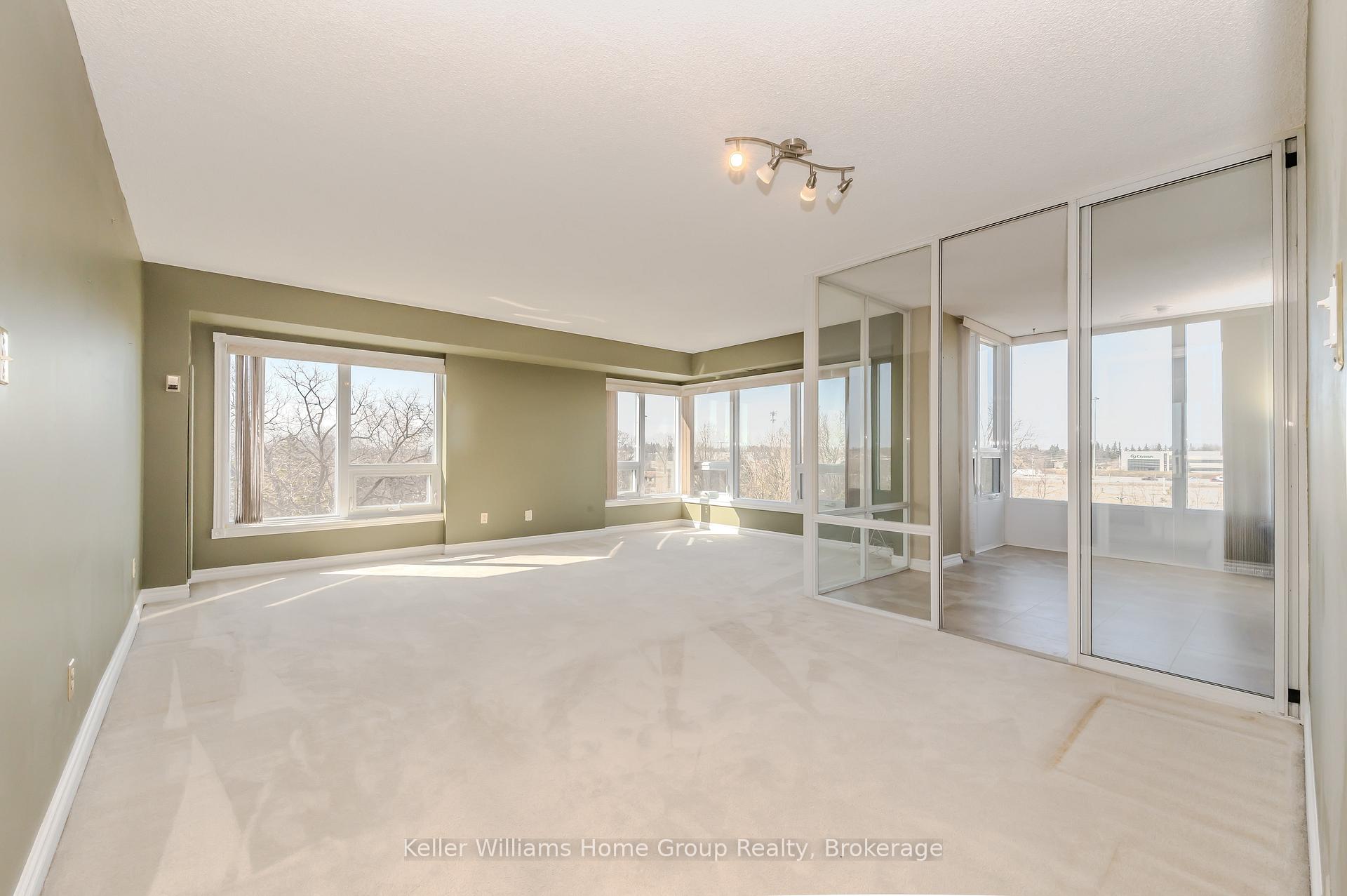 Photo 8 of Unit 1008, 237 King Street W, Cambridge — HOMEH