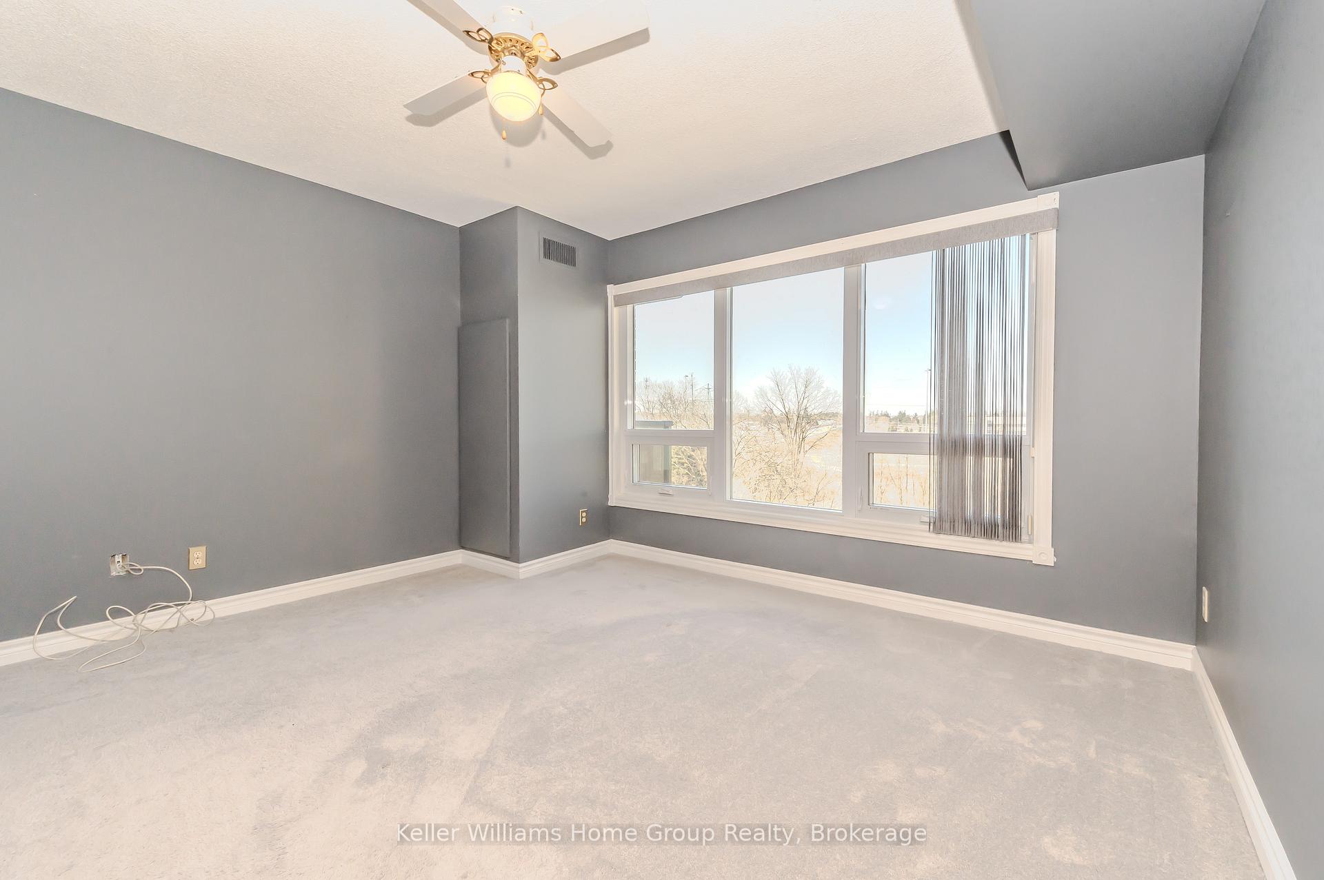 Photo 24 of Unit 1008, 237 King Street W, Cambridge — HOMEH
