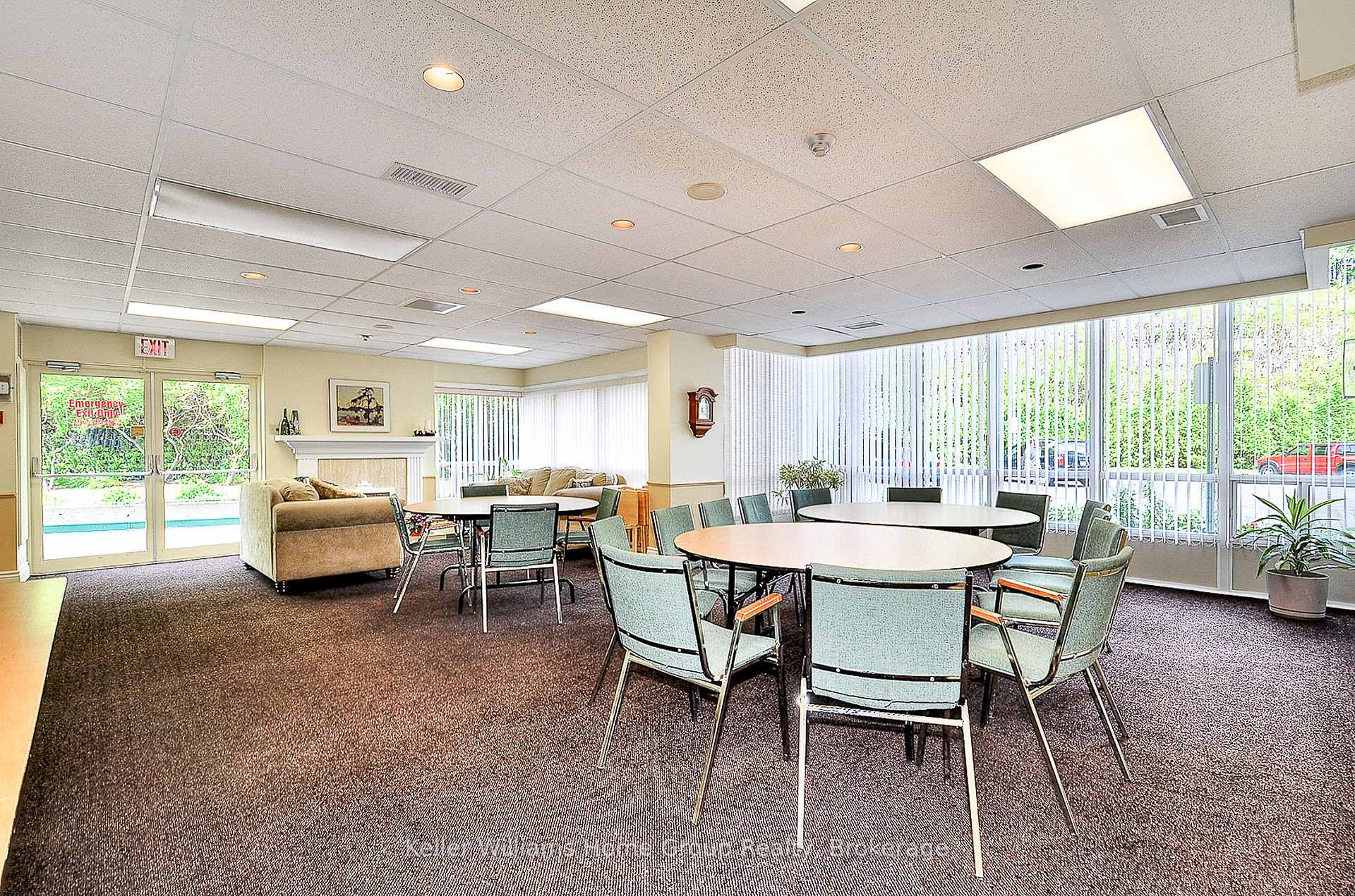 Photo 47 of Unit 1008, 237 King Street W, Cambridge — HOMEH