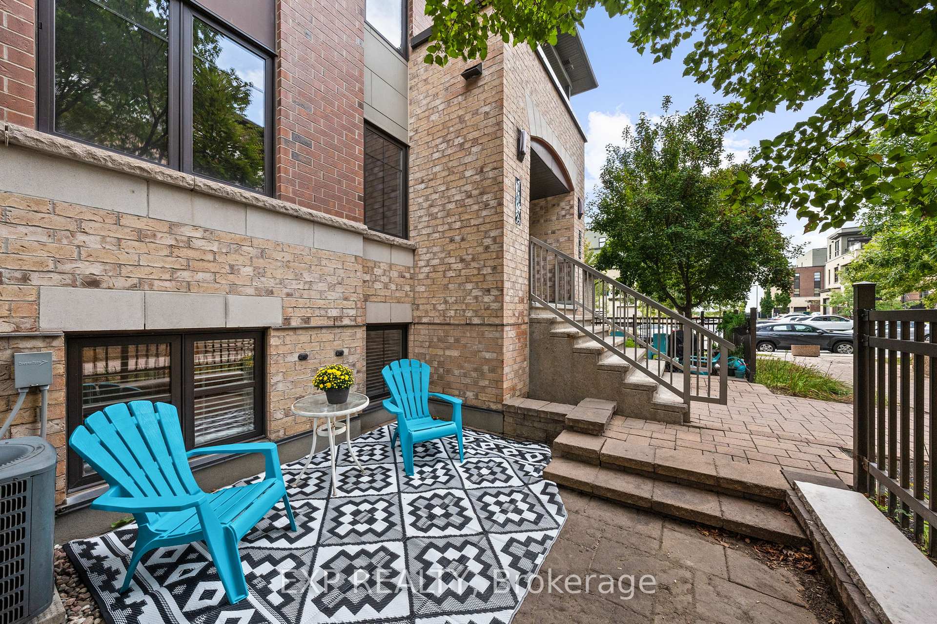 Photo 9 of 114-A Lindenshade Drive, Ottawa, Barrhaven - Strandherd — HOMEH