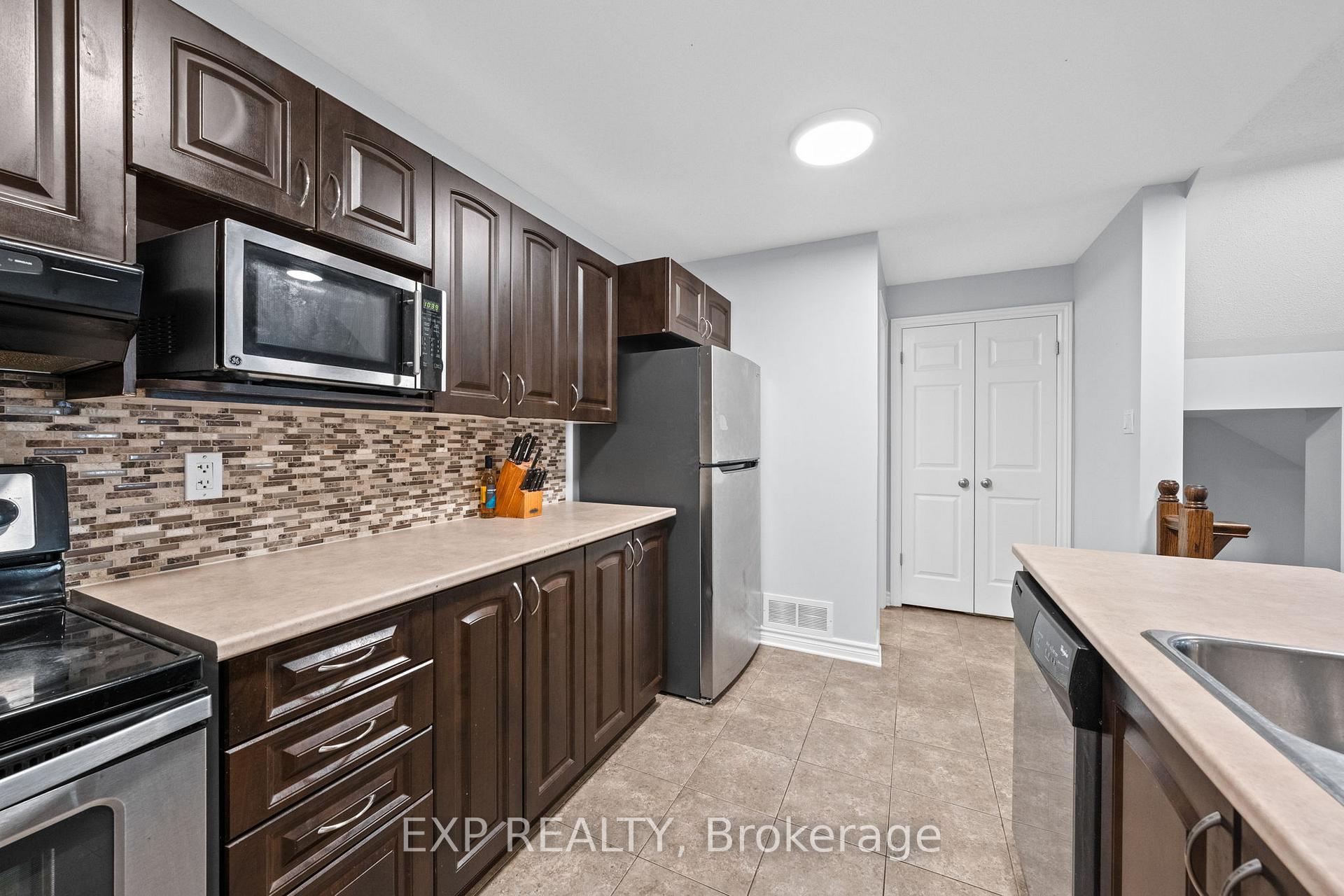 Photo 20 of 114-A Lindenshade Drive, Ottawa, Barrhaven - Strandherd — HOMEH
