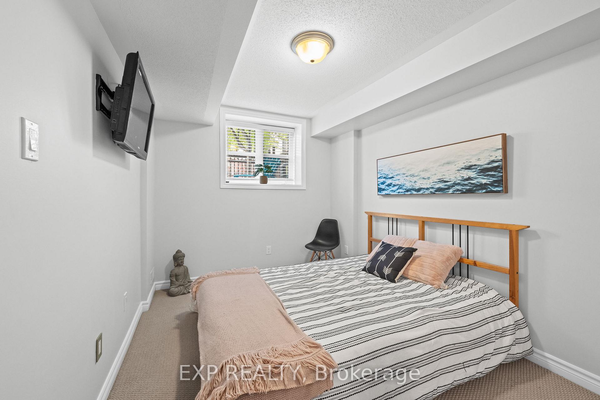 Photo 24 of 114-A Lindenshade Drive, Ottawa, Barrhaven - Strandherd — HOMEH